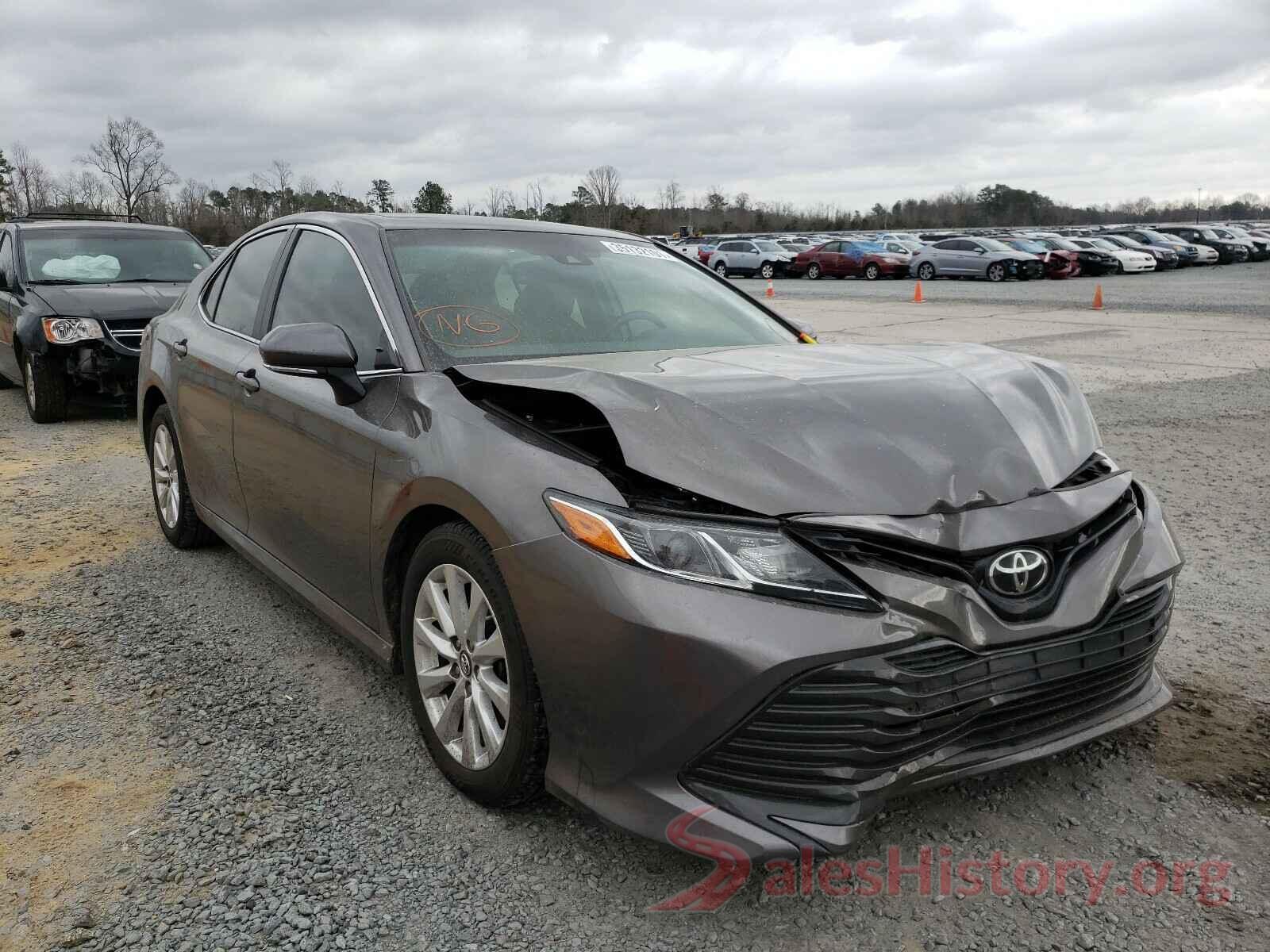 4T1B11HK1JU512695 2018 TOYOTA CAMRY