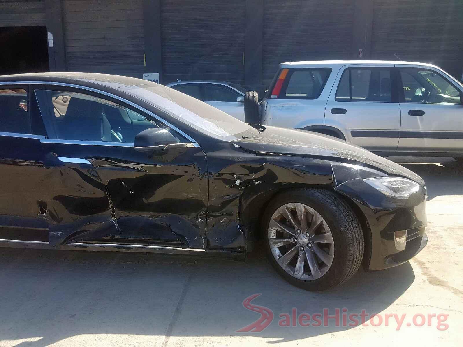 5YJSA1E27JF252370 2018 TESLA MODEL S