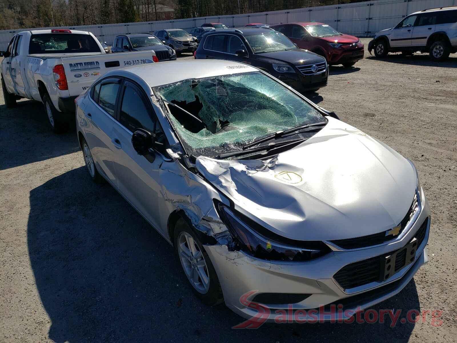 1G1BE5SM4J7144823 2018 CHEVROLET CRUZE