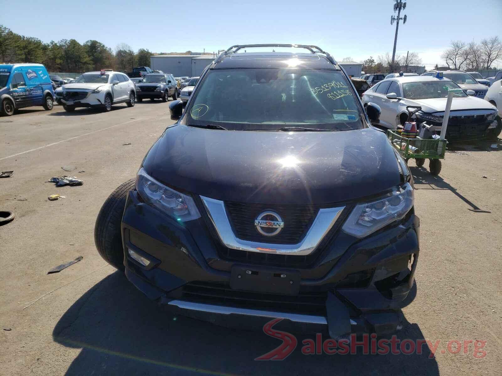 5N1AT2MV0JC811158 2018 NISSAN ROGUE