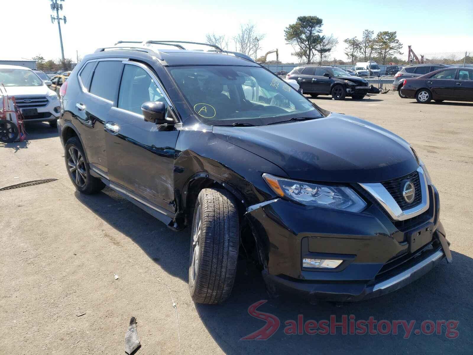 5N1AT2MV0JC811158 2018 NISSAN ROGUE