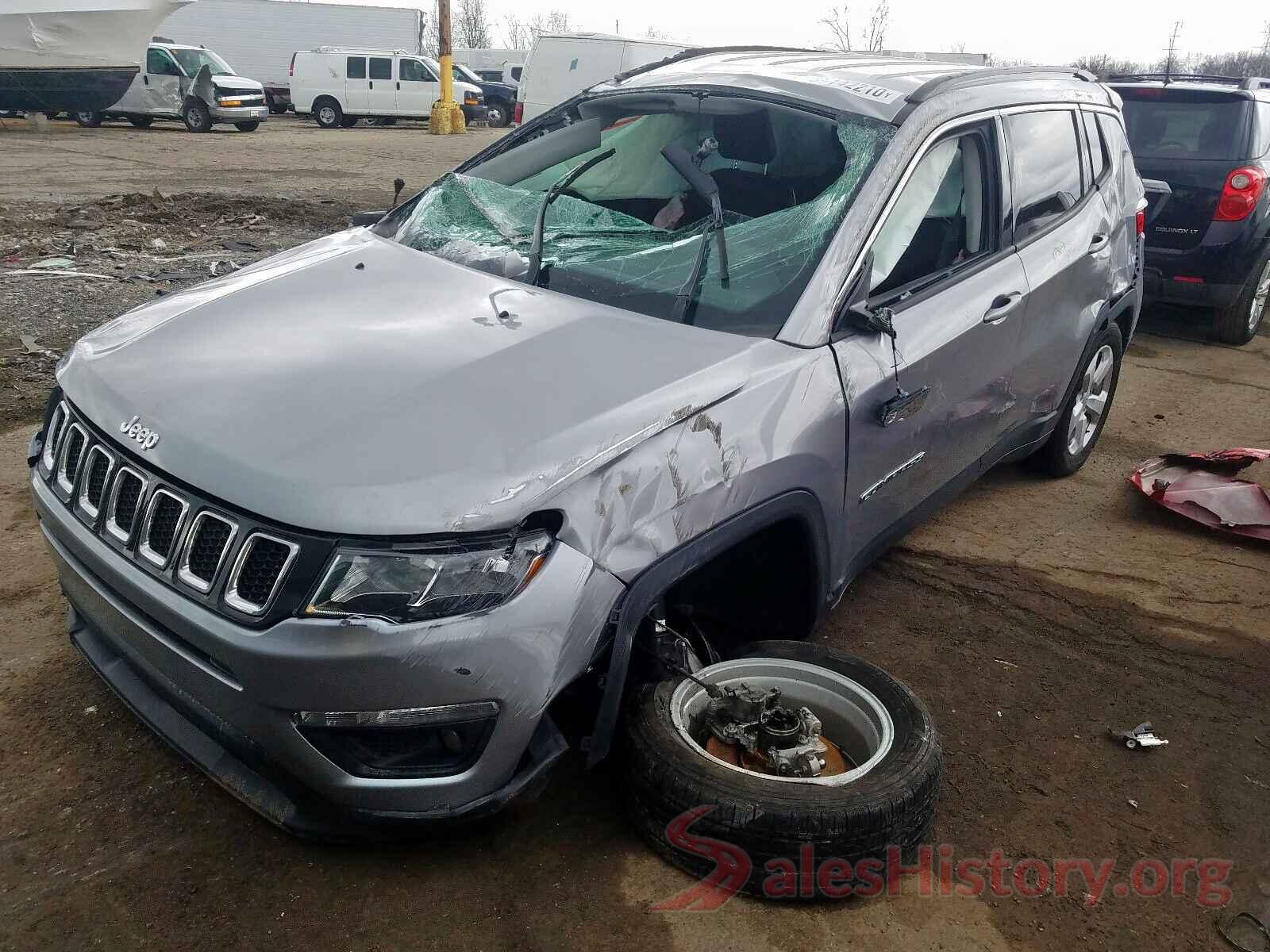 3C4NJDBB0JT418877 2018 JEEP COMPASS