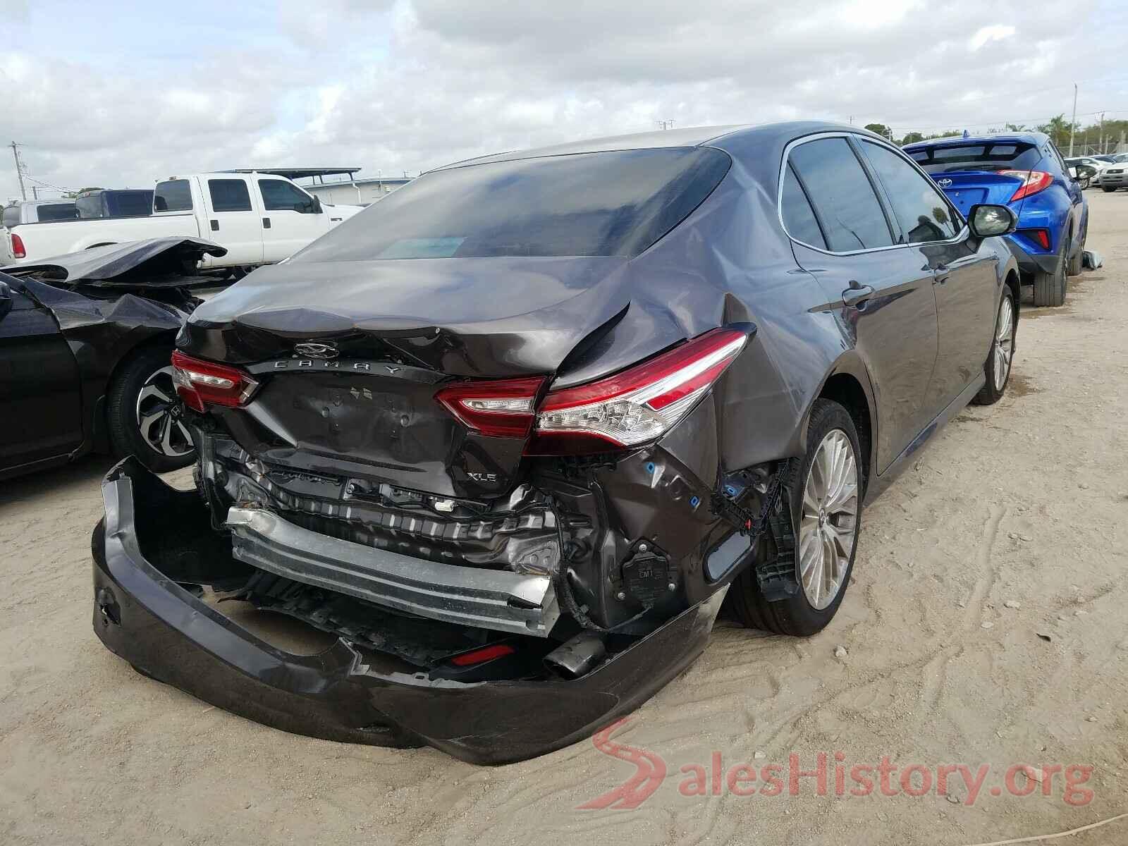 4T1B11HK3JU151941 2018 TOYOTA CAMRY