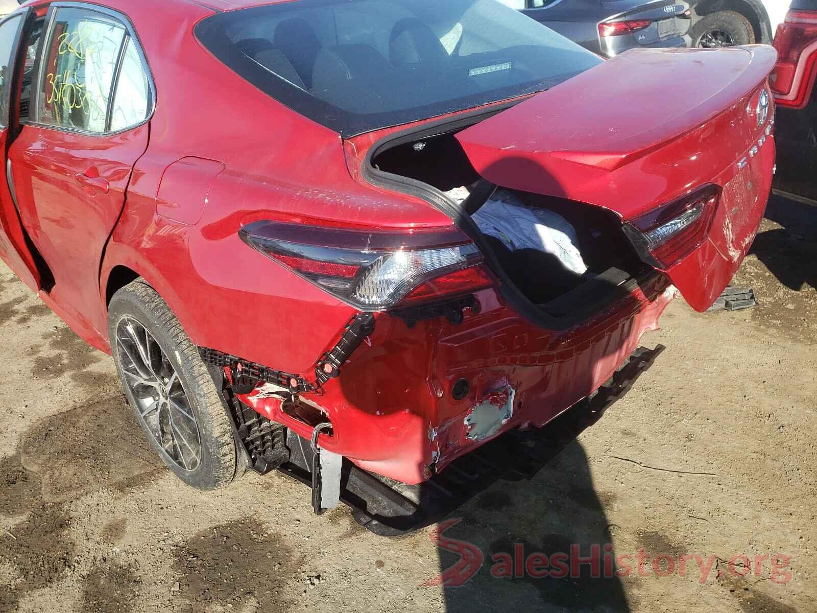 4T1G11AK2MU427448 2021 TOYOTA CAMRY