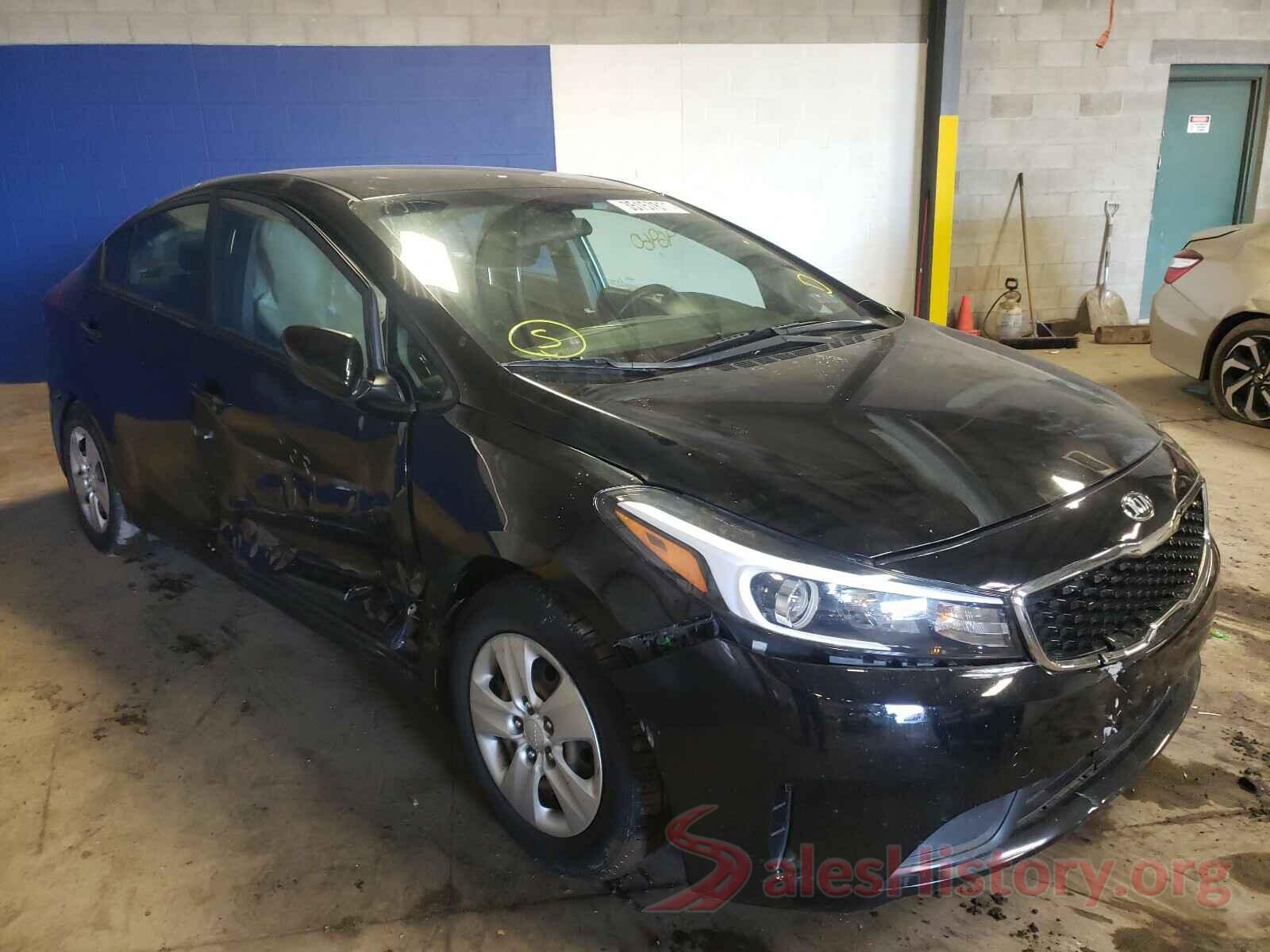 3KPFK4A73HE158925 2017 KIA FORTE