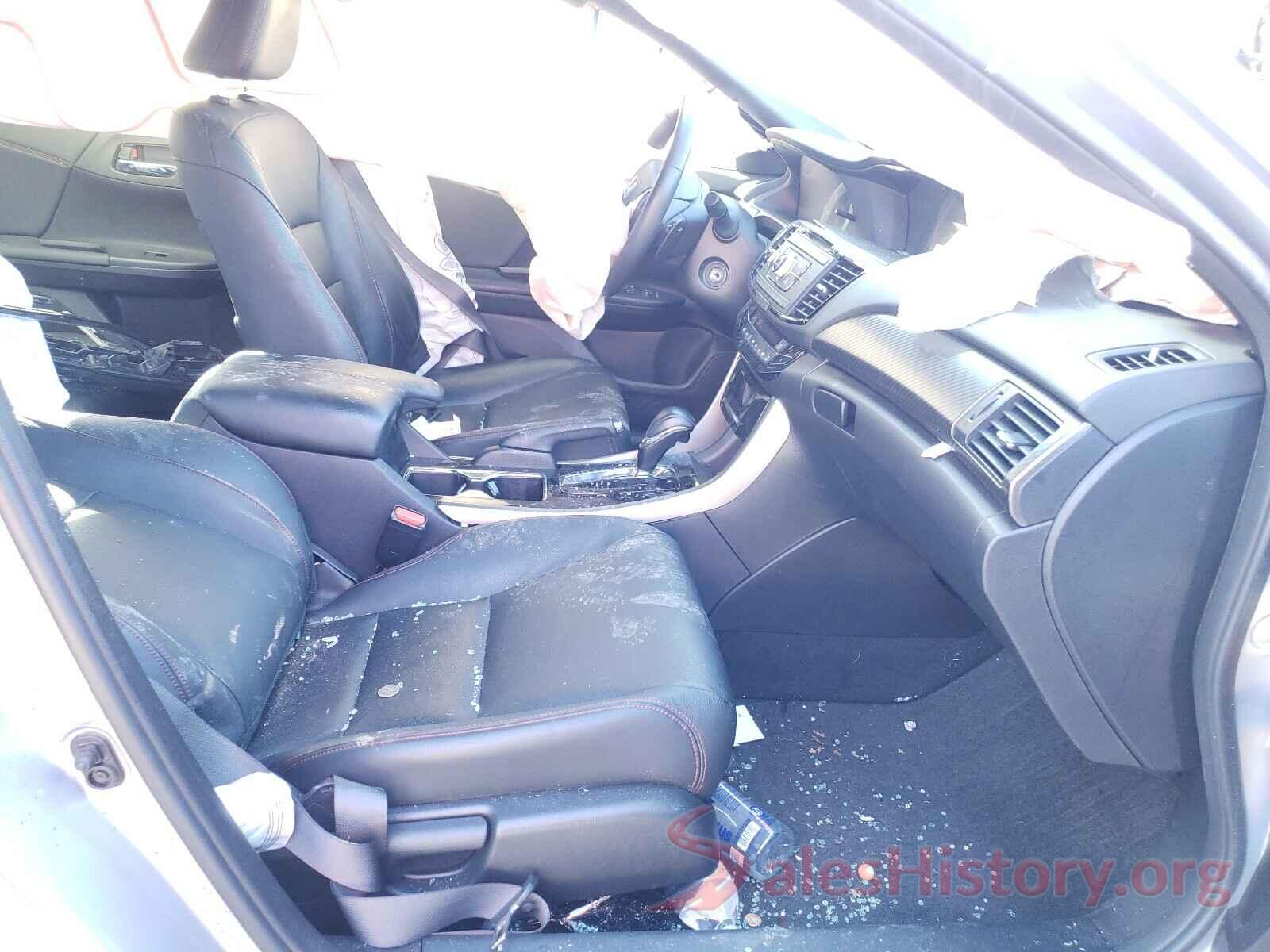 1HGCR2F18HA052630 2017 HONDA ACCORD