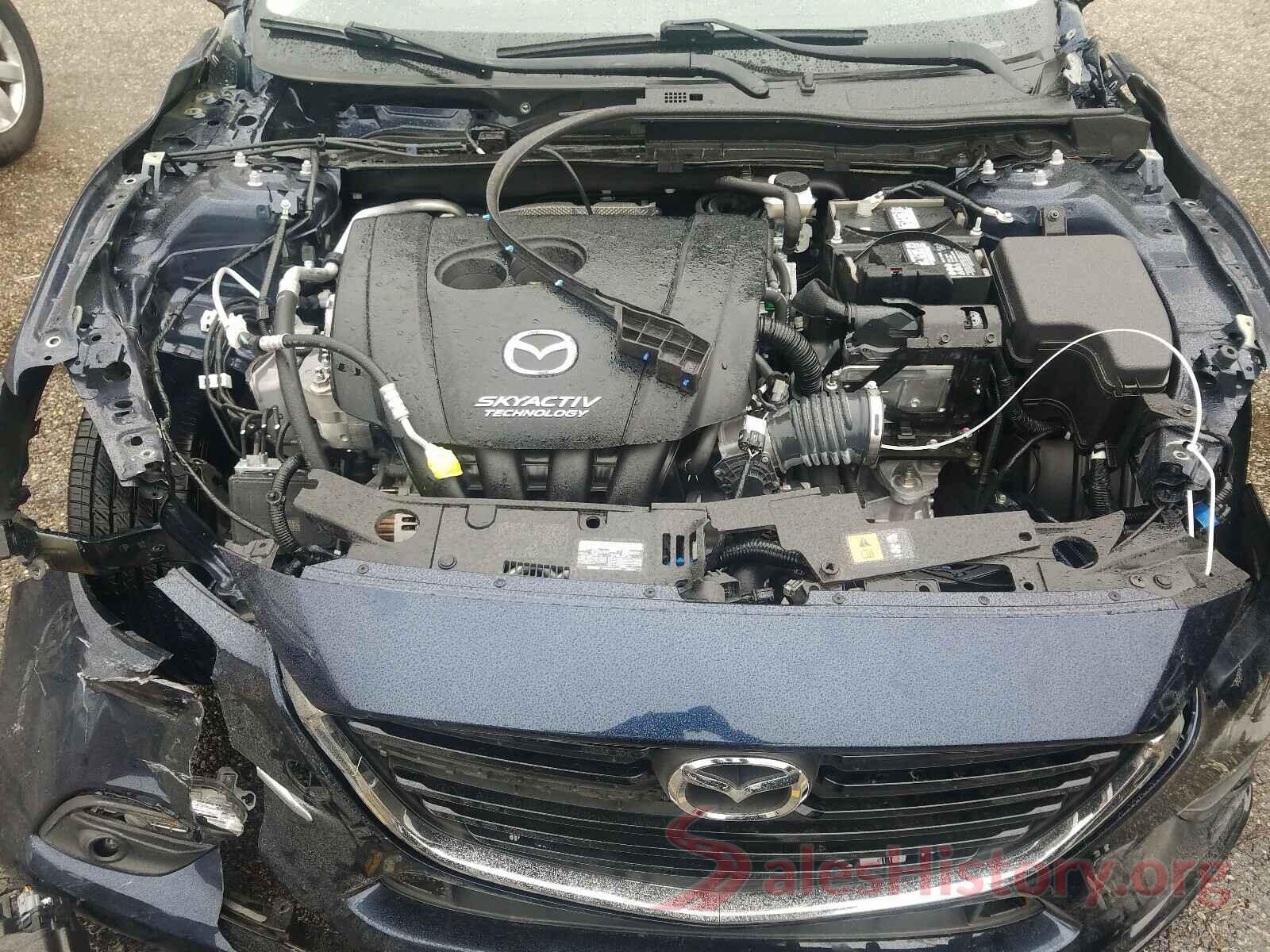 3MZBN1M36JM275419 2018 MAZDA 3