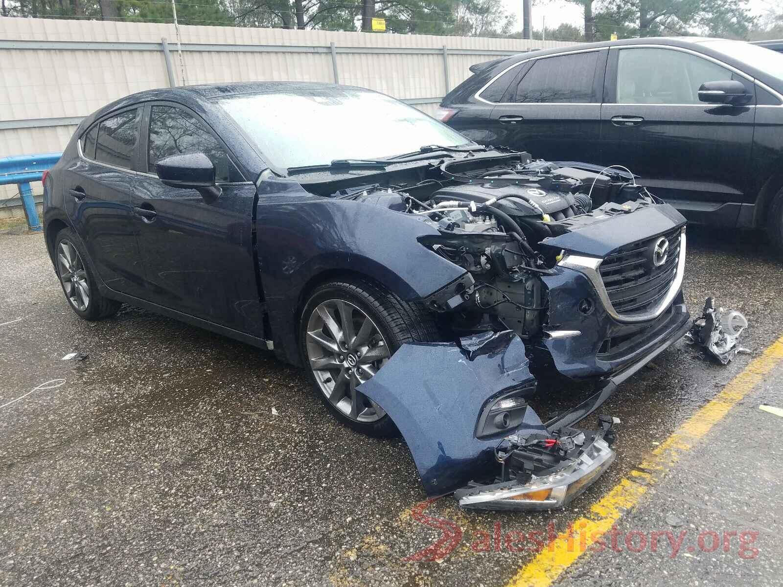 3MZBN1M36JM275419 2018 MAZDA 3