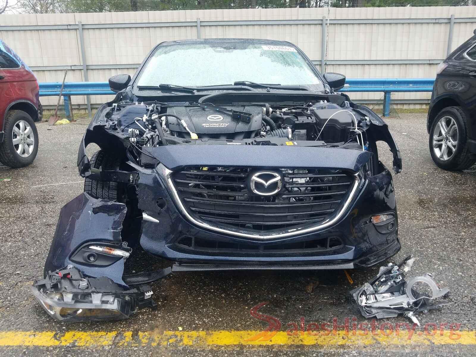 3MZBN1M36JM275419 2018 MAZDA 3