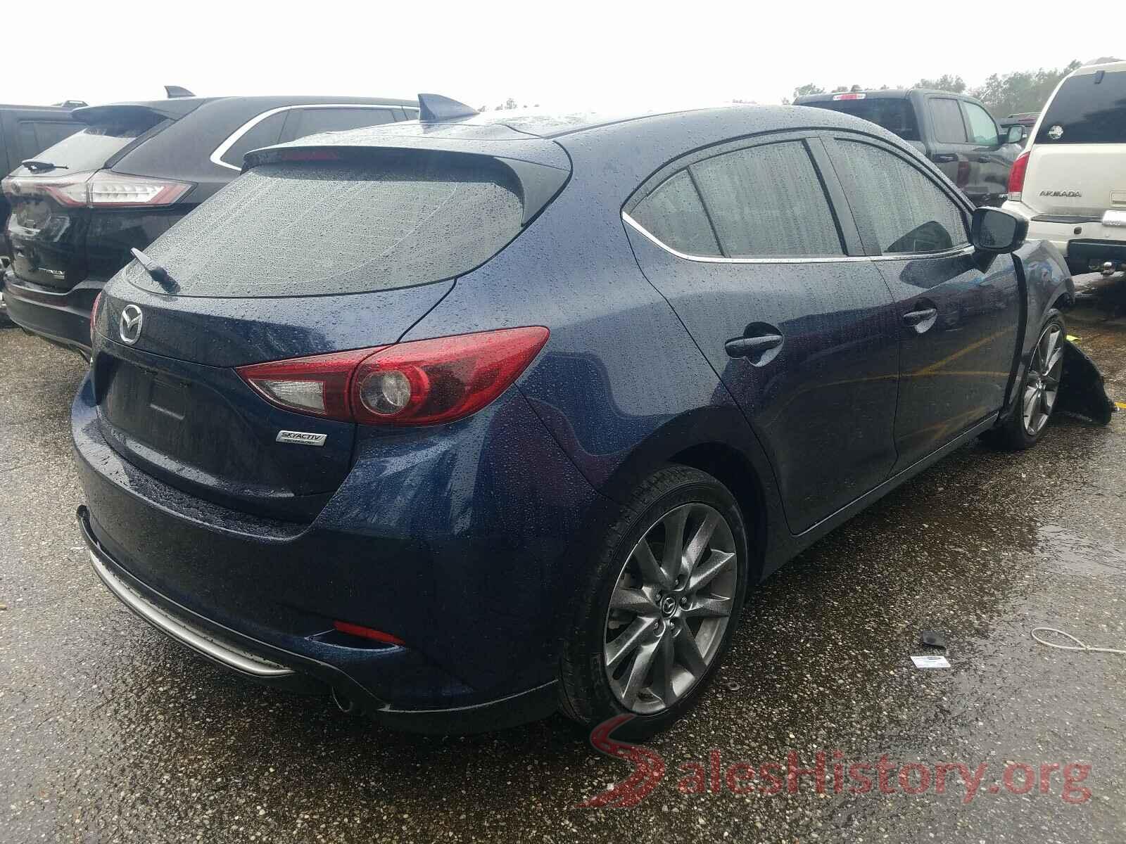 3MZBN1M36JM275419 2018 MAZDA 3