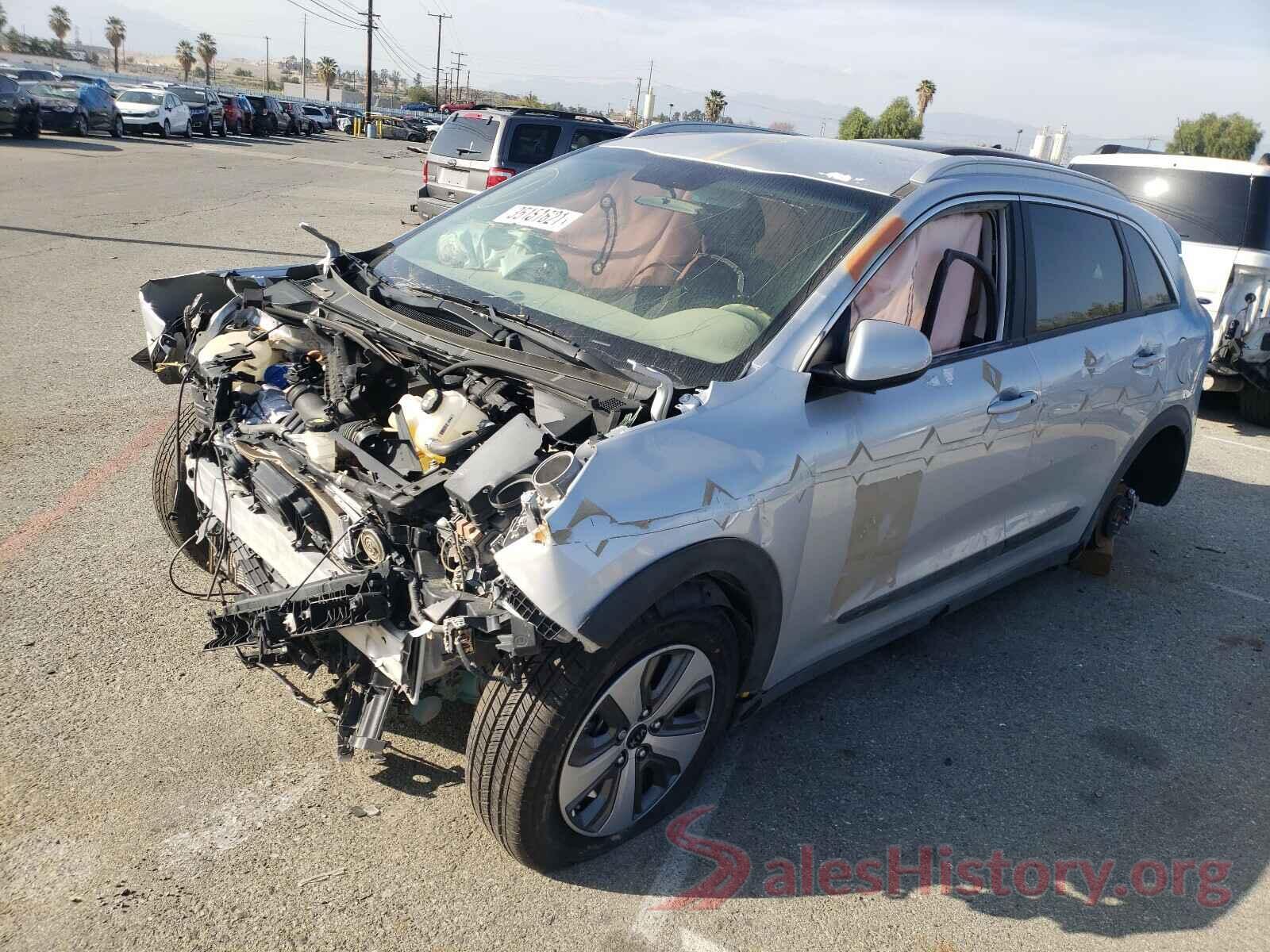 KNDCB3LC5K5243579 2019 KIA NIRO