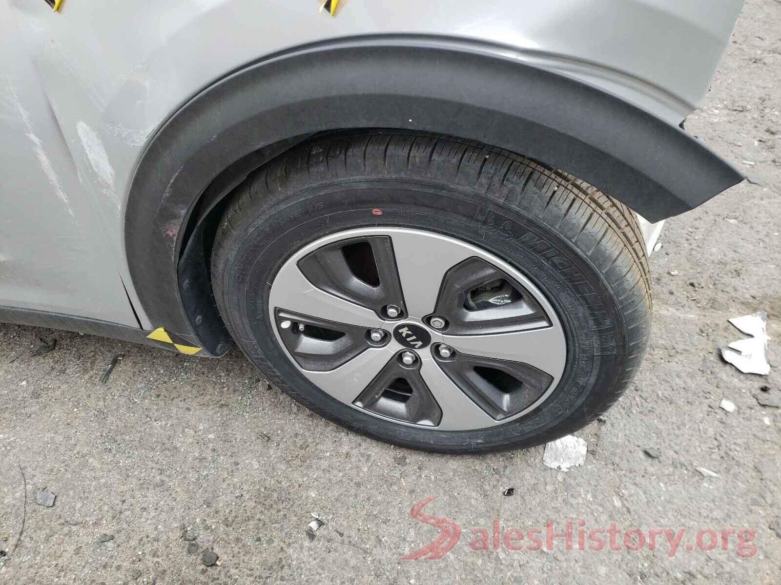 KNDCB3LC5K5243579 2019 KIA NIRO