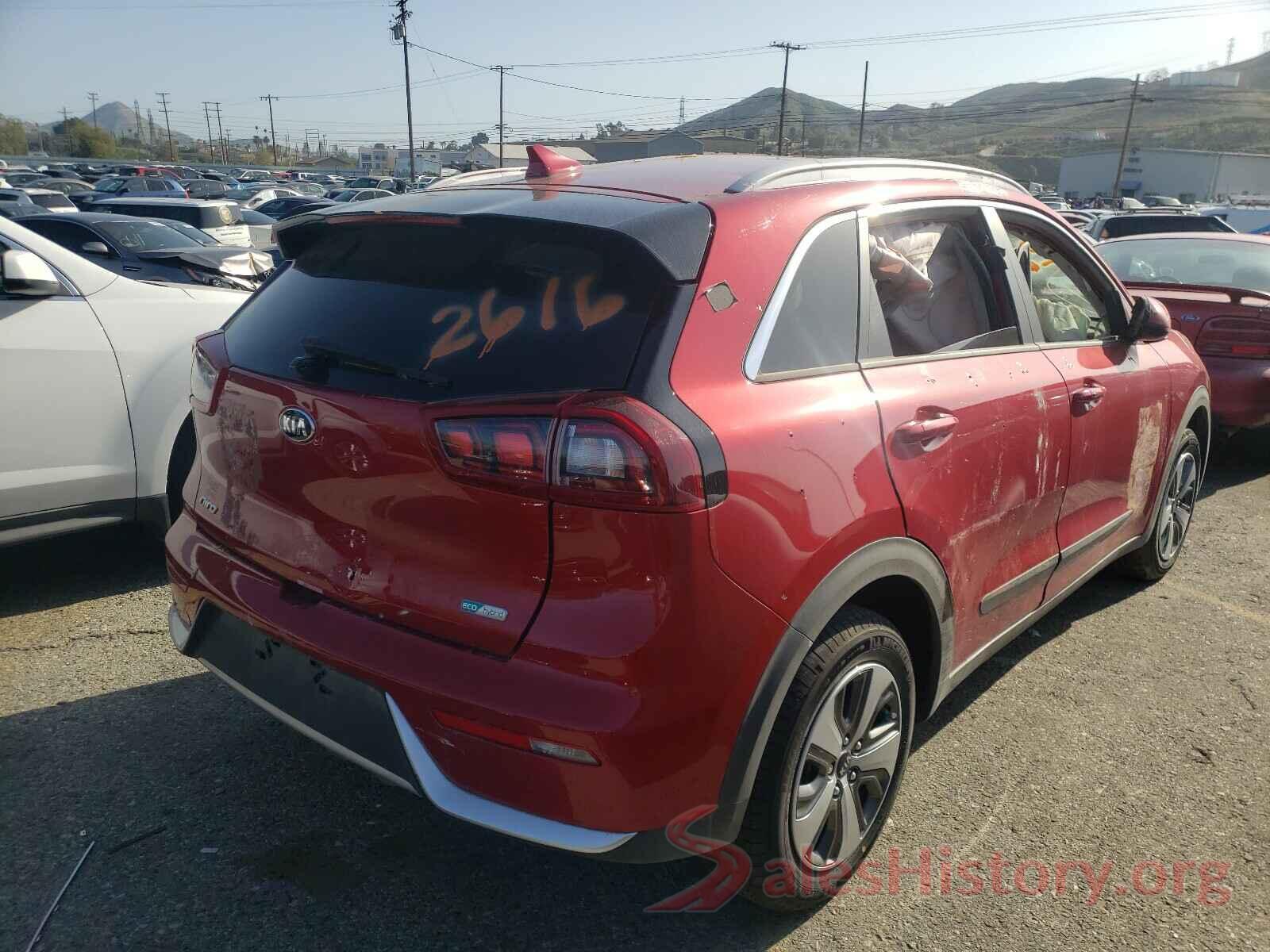 KNDCB3LC2K5242616 2019 KIA NIRO