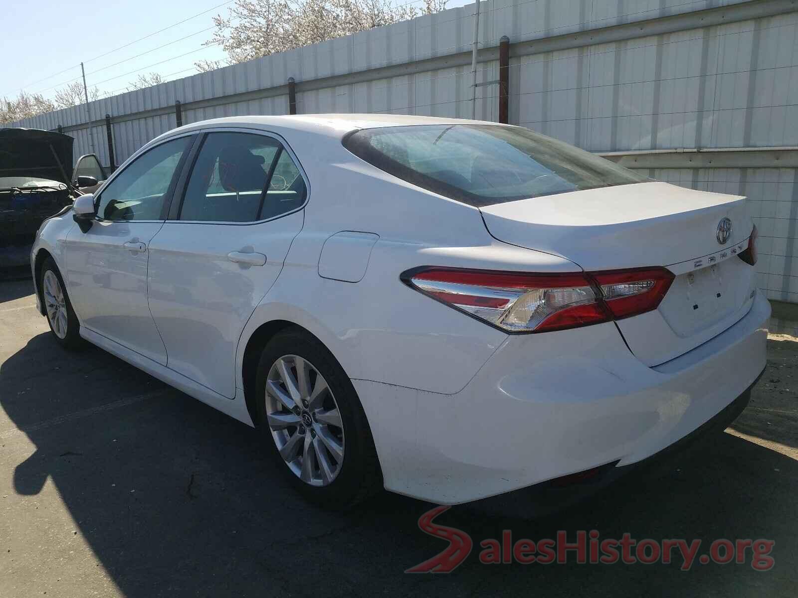 4T1B11HK7JU075110 2018 TOYOTA CAMRY