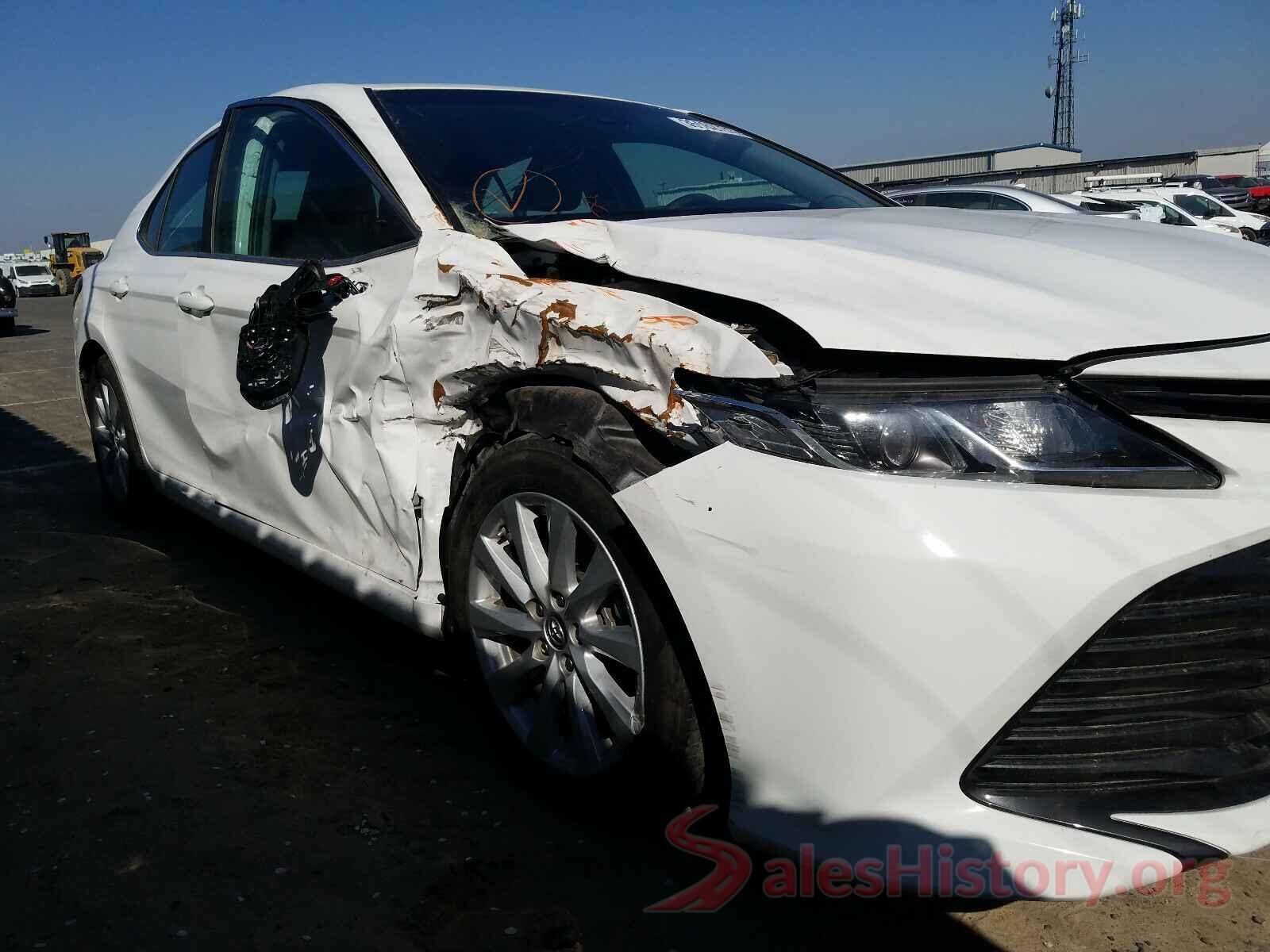 4T1B11HK7JU075110 2018 TOYOTA CAMRY