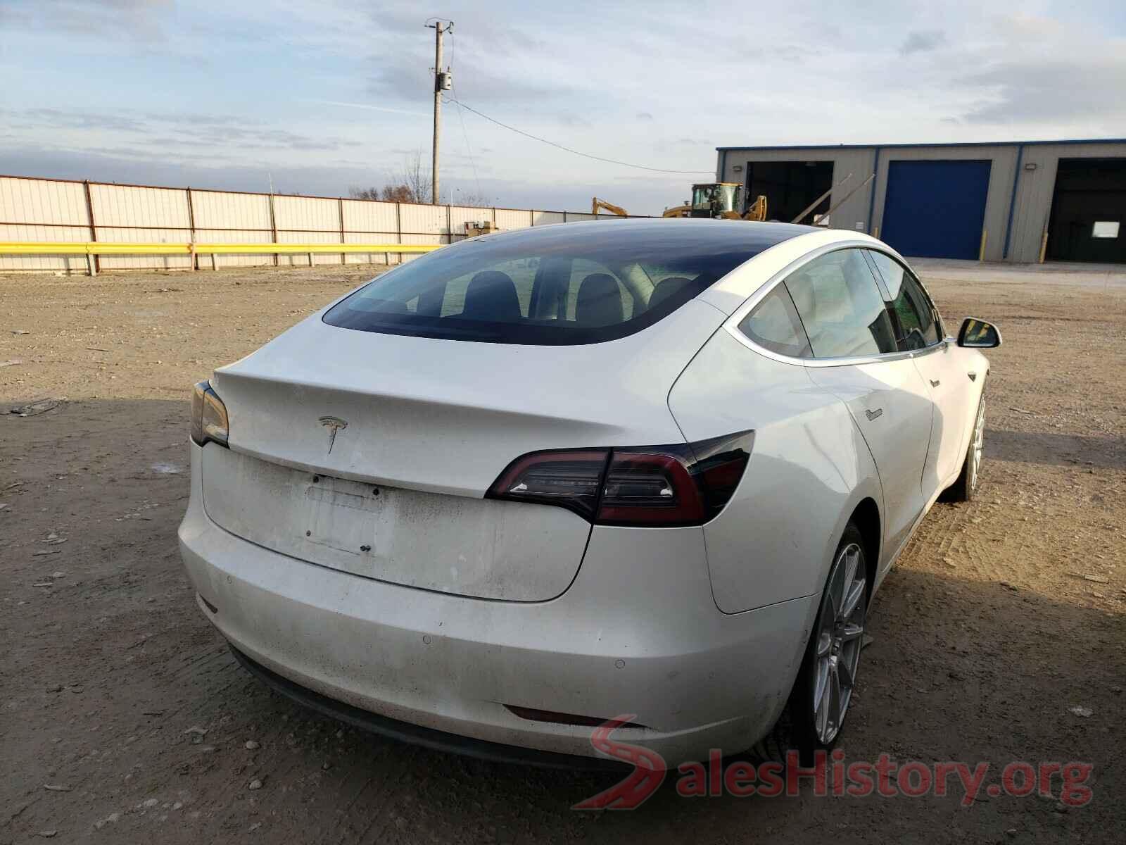 5YJ3E1EAXJF051062 2018 TESLA MODEL 3