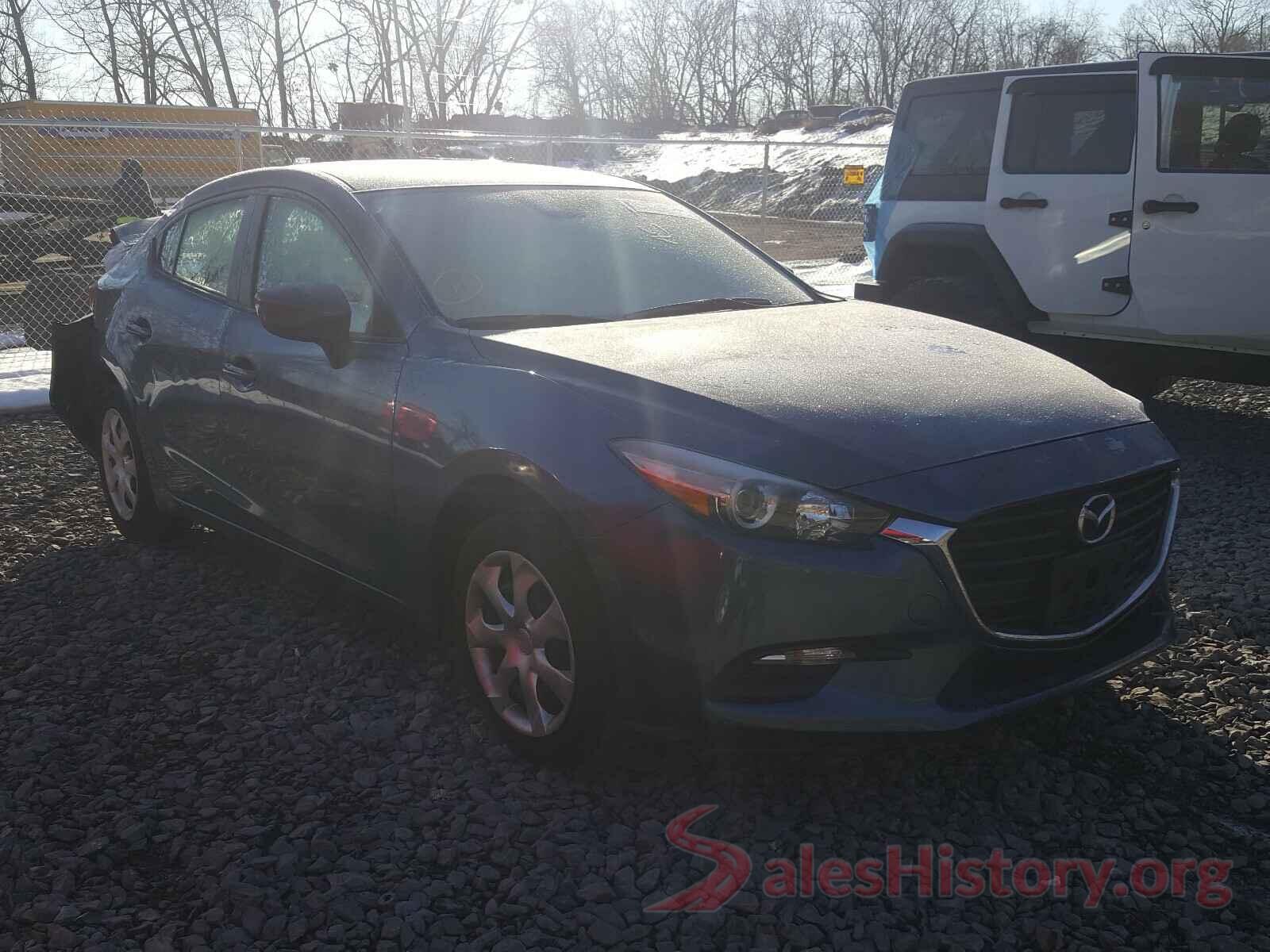 3MZBN1U7XJM181658 2018 MAZDA 3