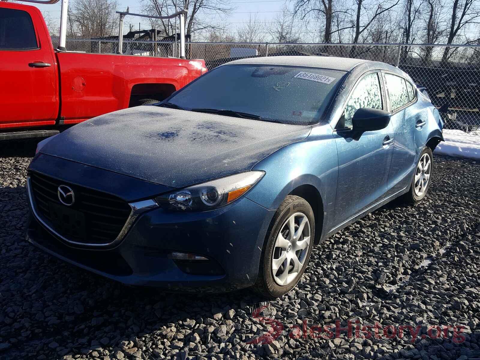 3MZBN1U7XJM181658 2018 MAZDA 3