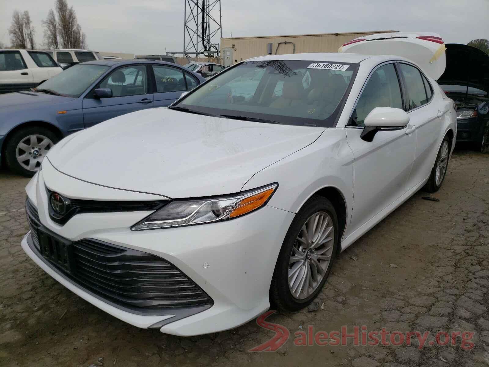 4T1B11HK5JU083321 2018 TOYOTA CAMRY