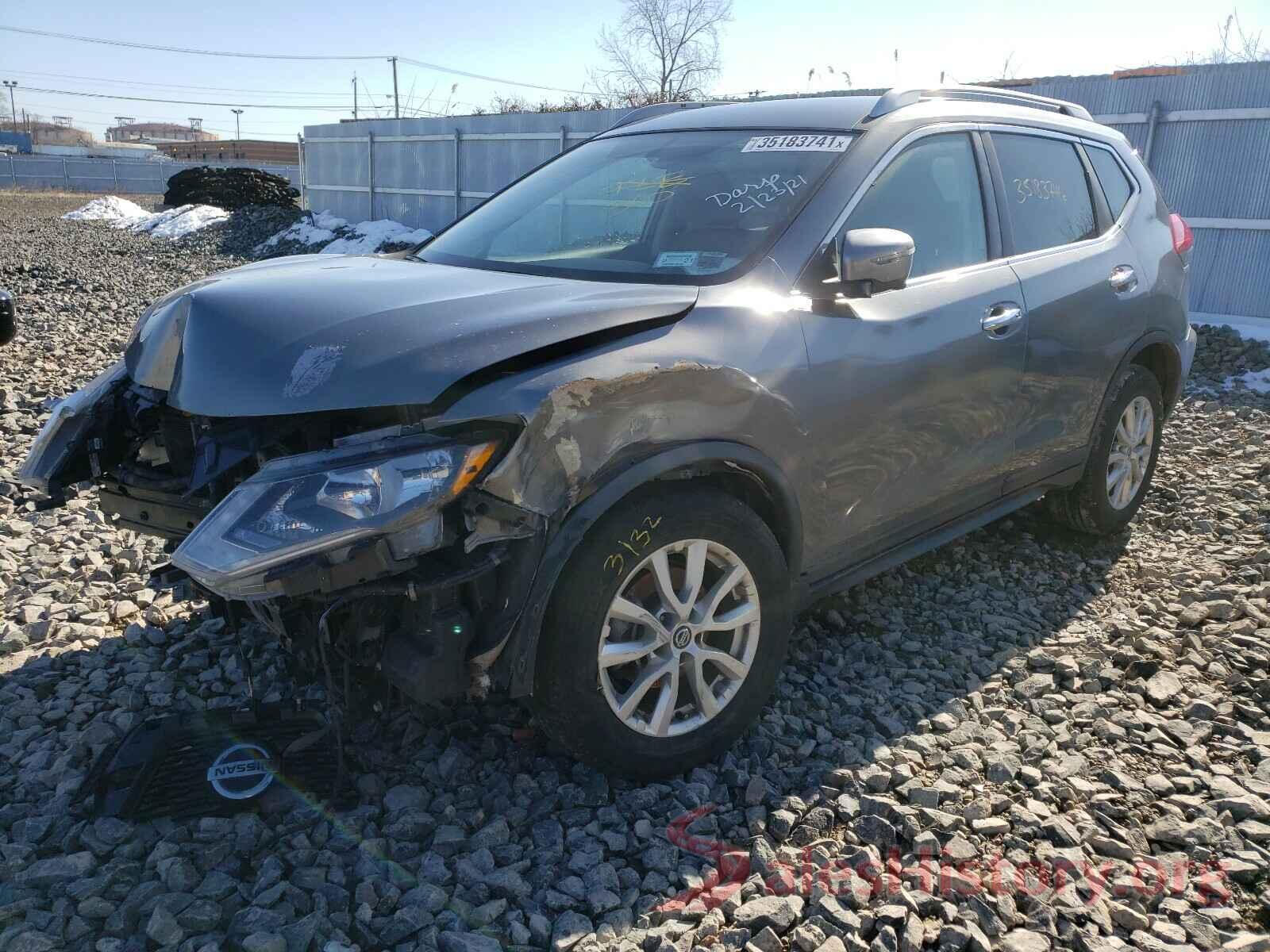 KNMAT2MV3JP615924 2018 NISSAN ROGUE