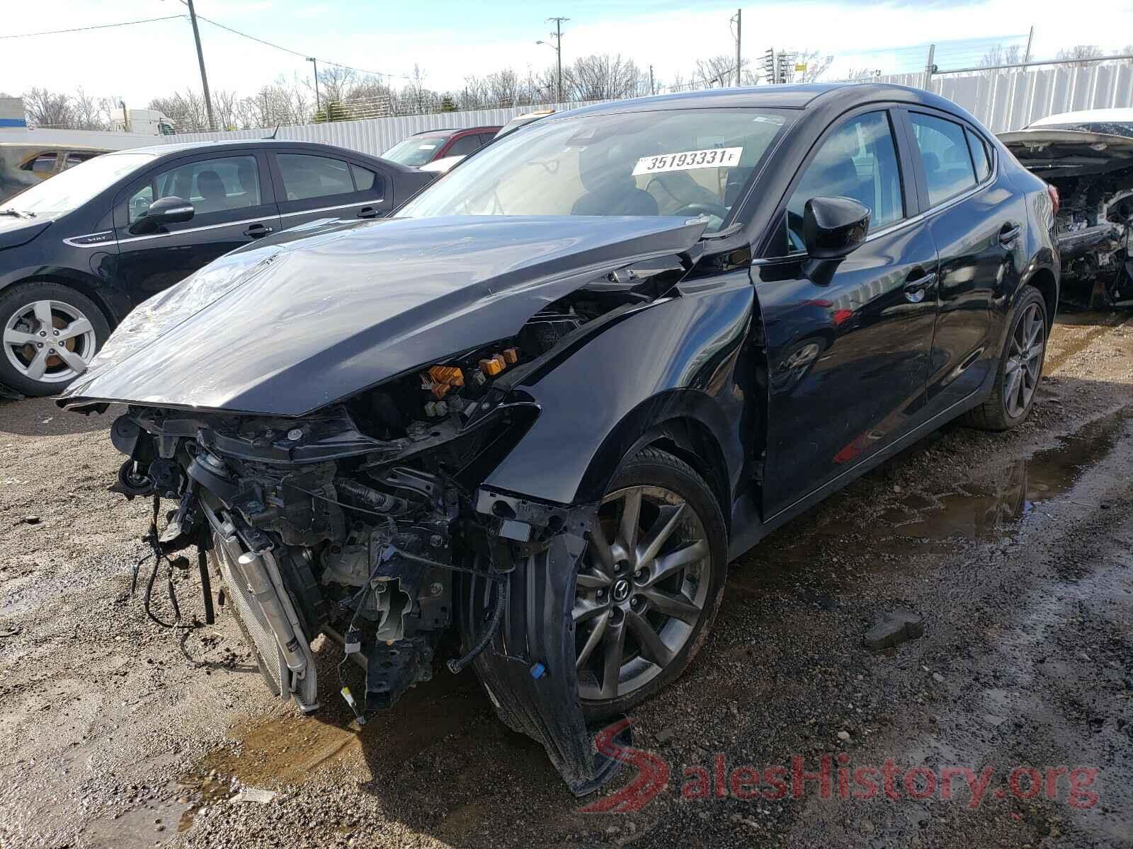 3MZBN1V39JM212569 2018 MAZDA 3