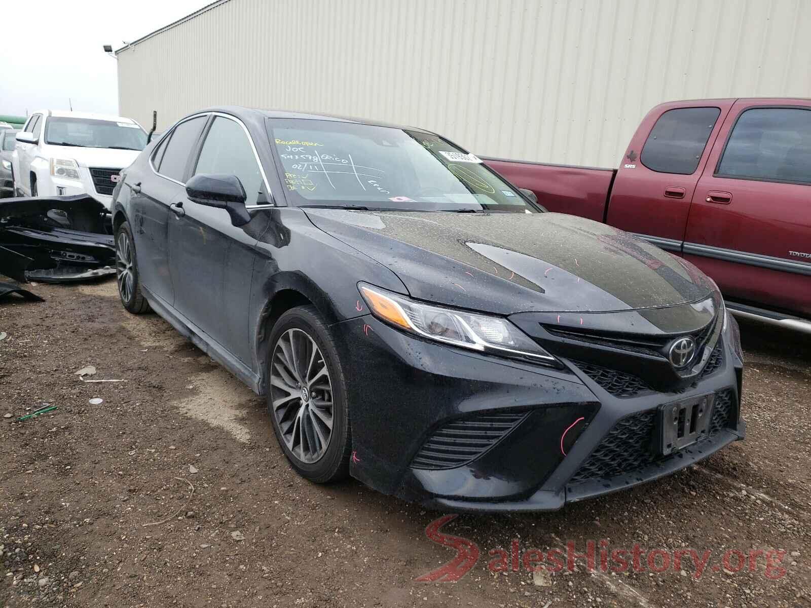 4T1B11HK9JU570778 2018 TOYOTA CAMRY