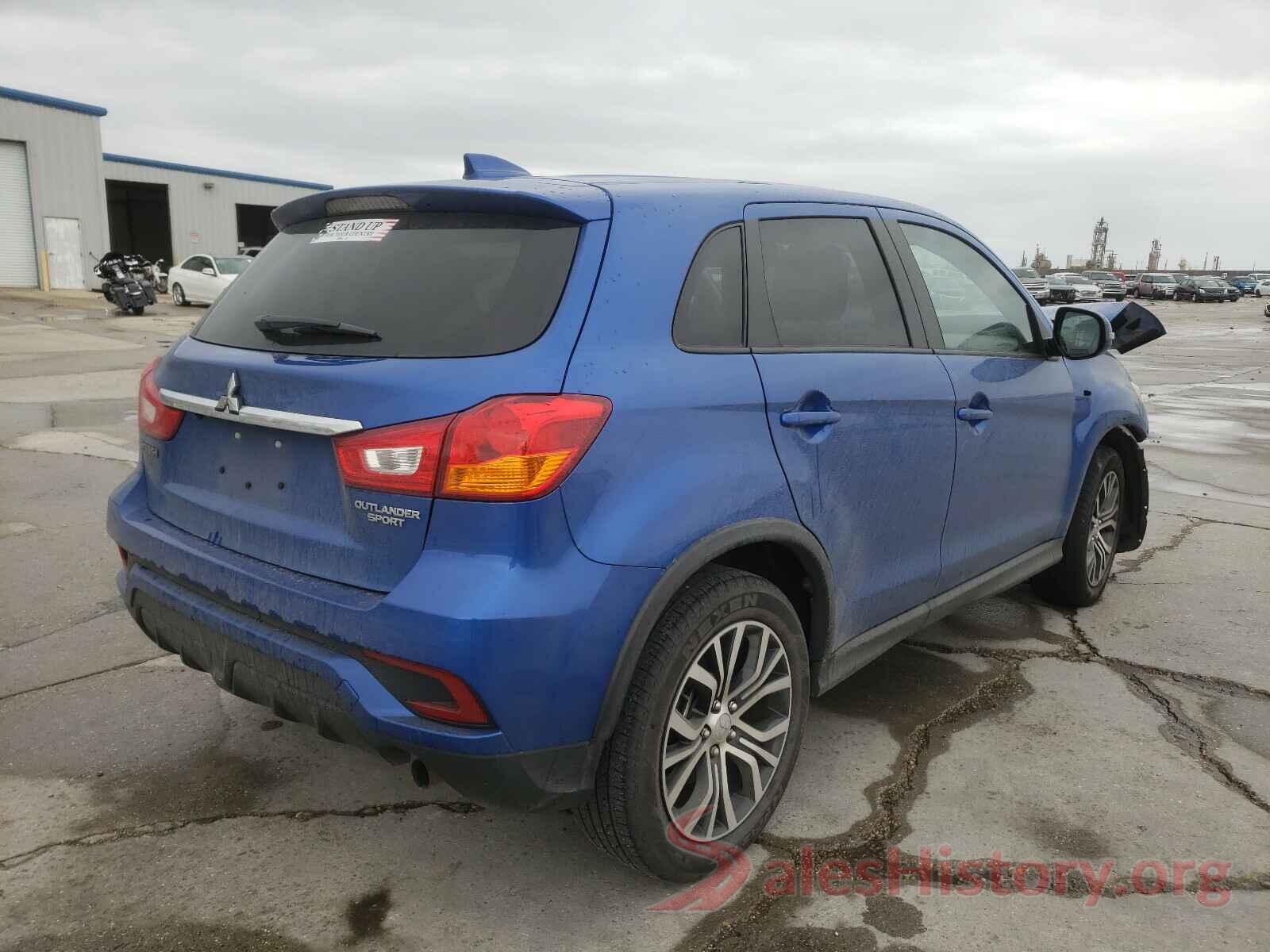 JA4AP3AU4JU022333 2018 MITSUBISHI OUTLANDER