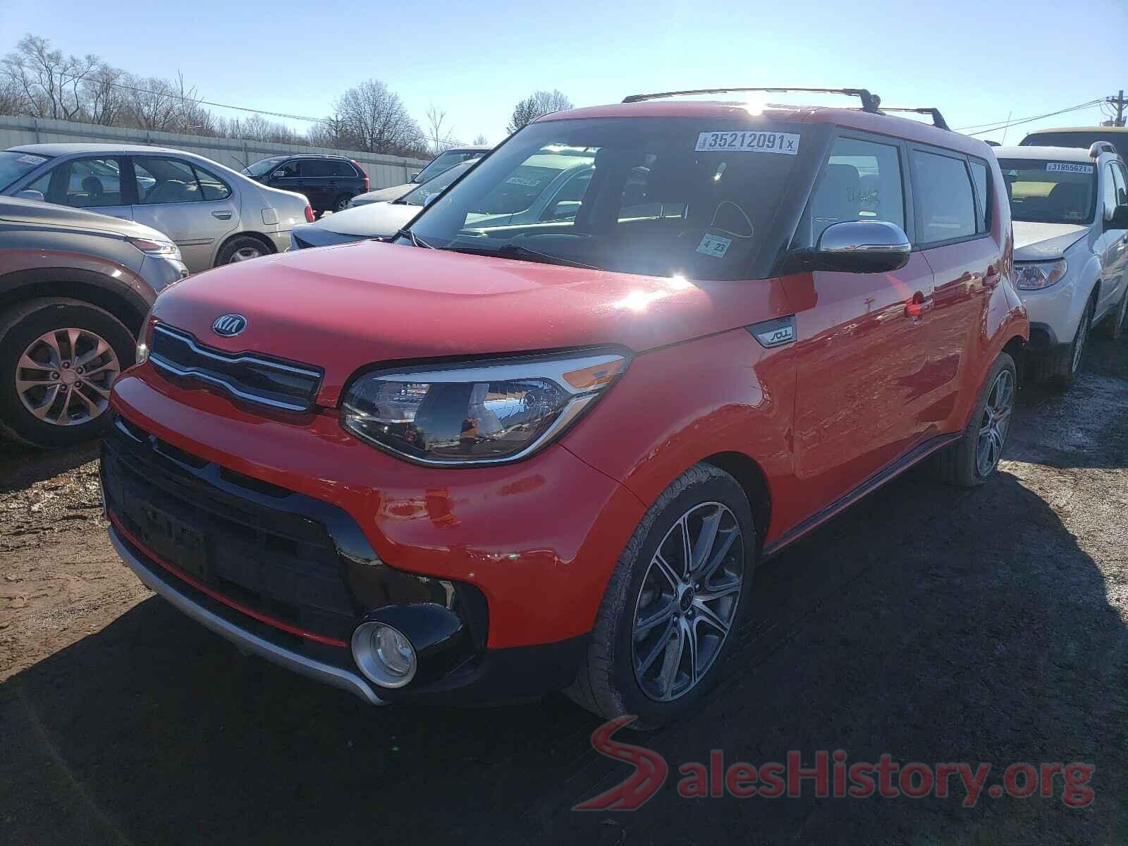 KNDJX3AA7J7582566 2018 KIA SOUL