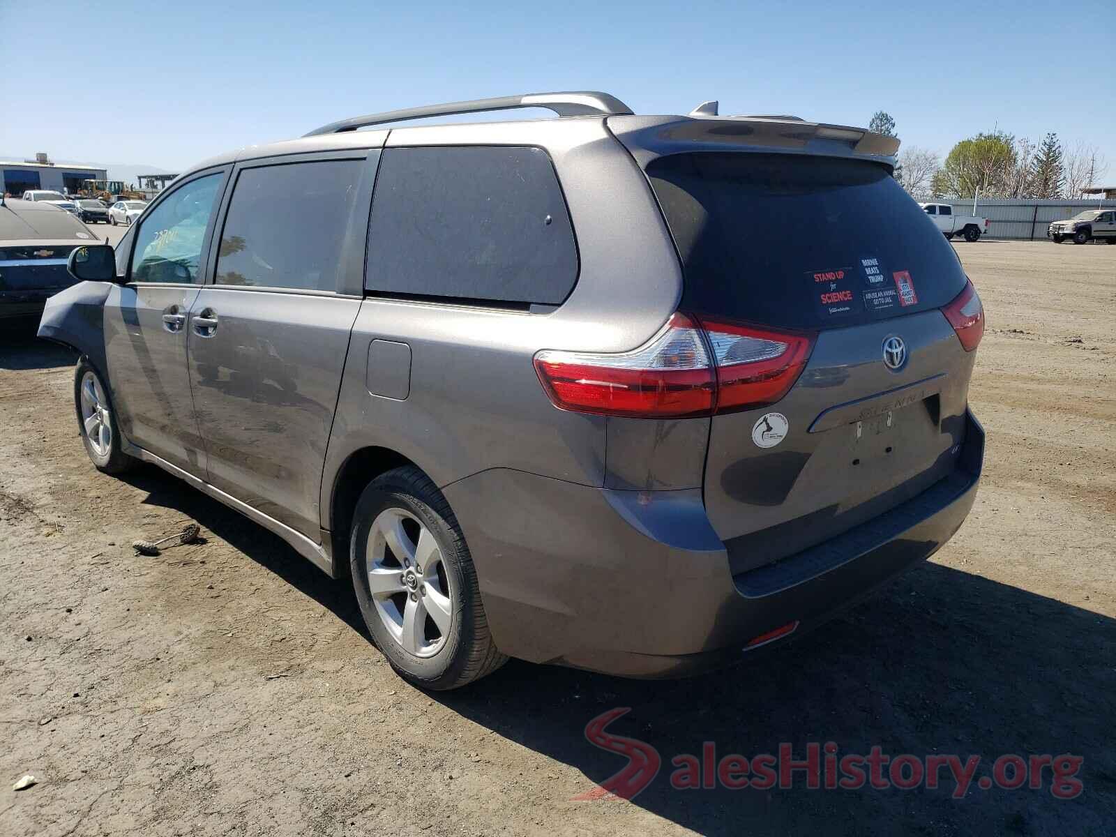 5TDKZ3DC5JS942080 2018 TOYOTA SIENNA