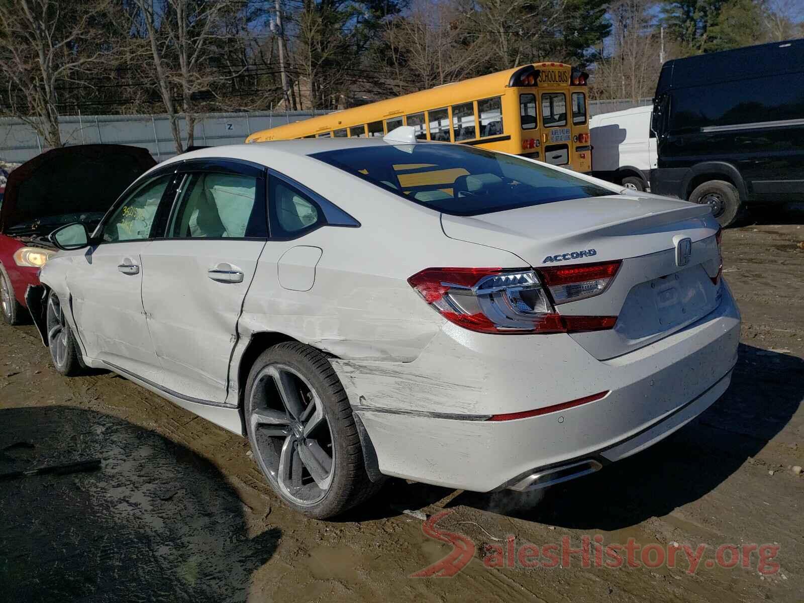 1HGCV2F90JA041872 2018 HONDA ACCORD