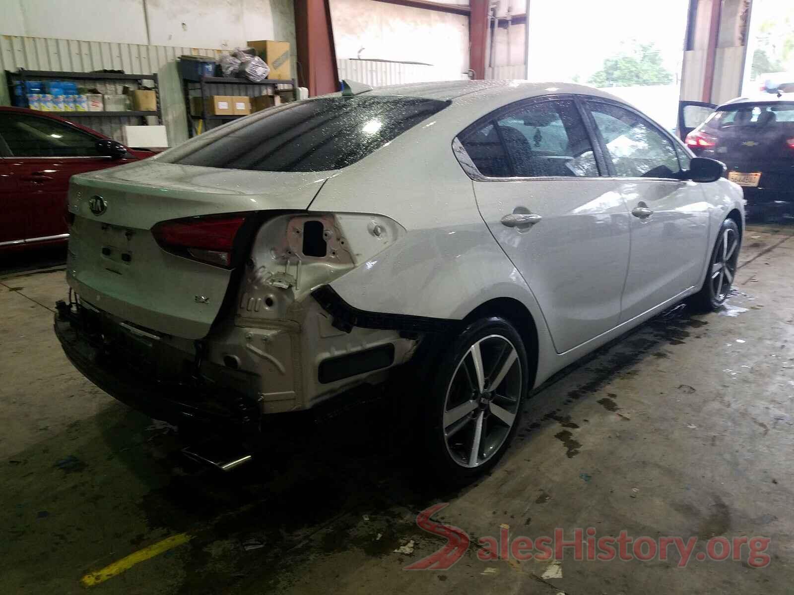 3KPFL4A8XHE109551 2017 KIA FORTE