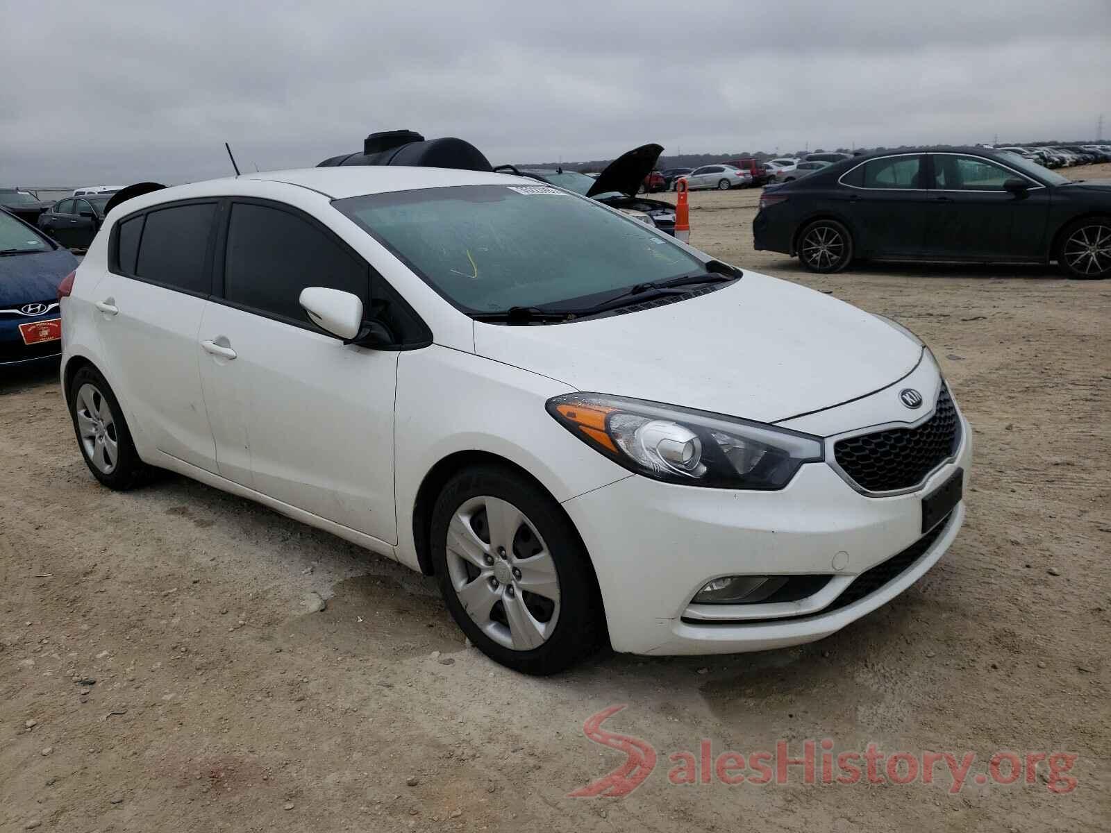 KNAFK5A87G5582761 2016 KIA FORTE