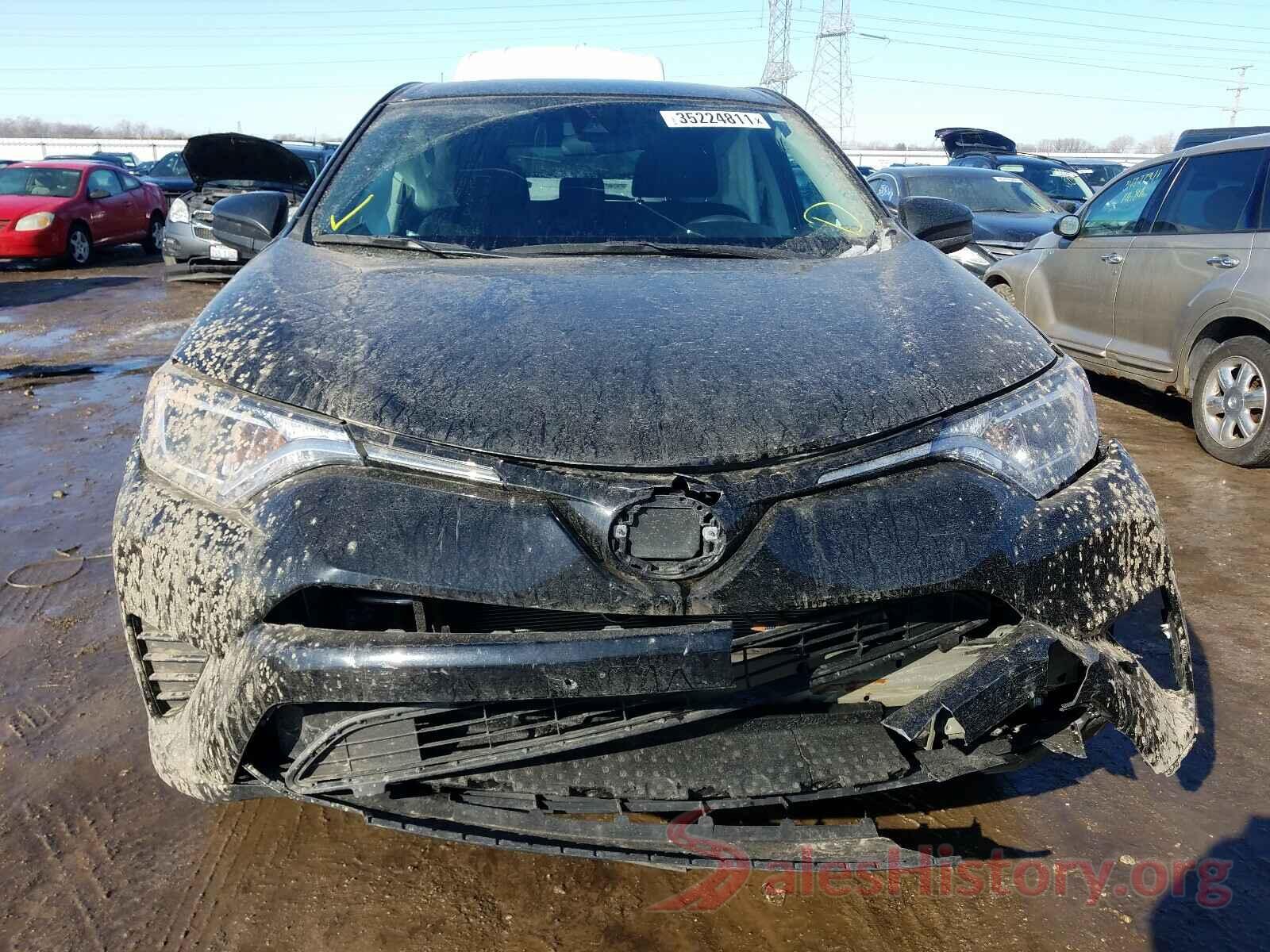 2T3BFREV8JW779452 2018 TOYOTA RAV4