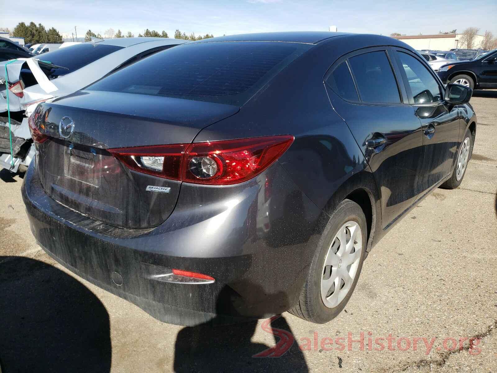 3MZBN1U79JM165855 2018 MAZDA 3