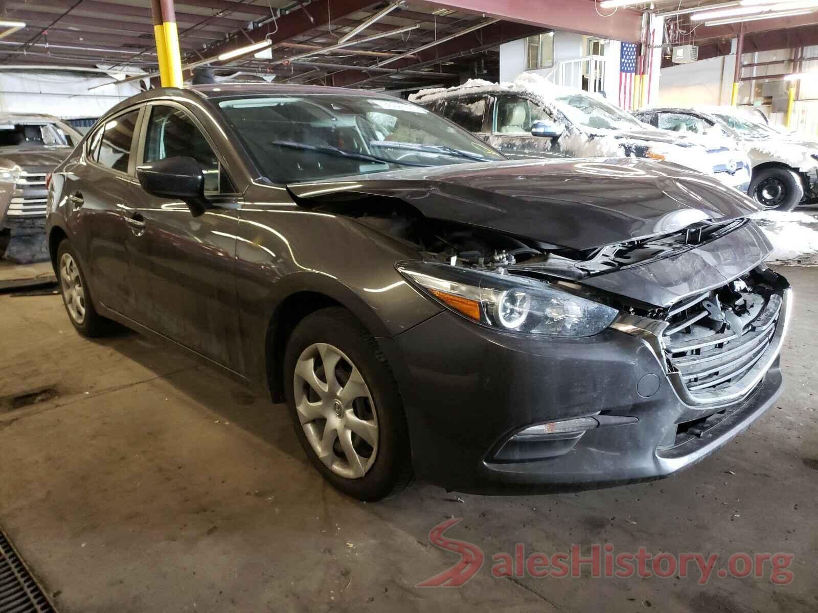 3MZBN1U79JM165855 2018 MAZDA 3