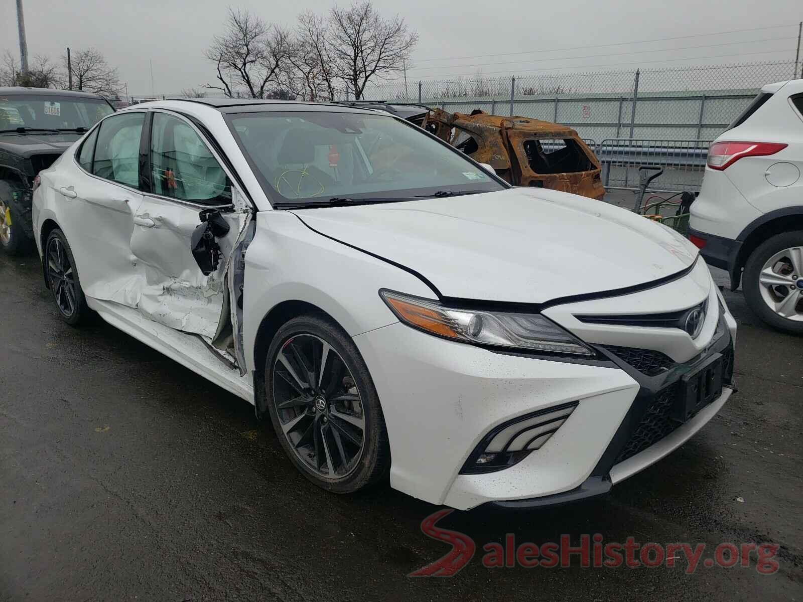 4T1B61HK0KU701762 2019 TOYOTA CAMRY