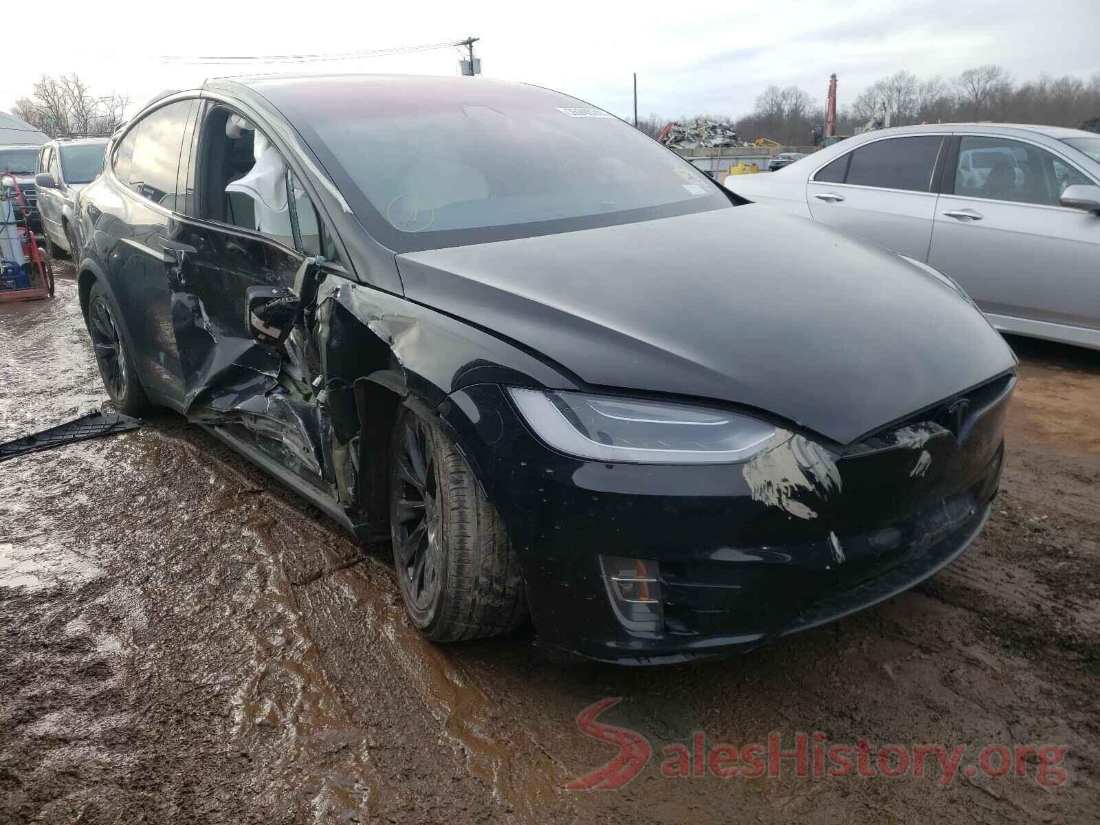 5YJXCBE26JF088115 2018 TESLA MODEL X