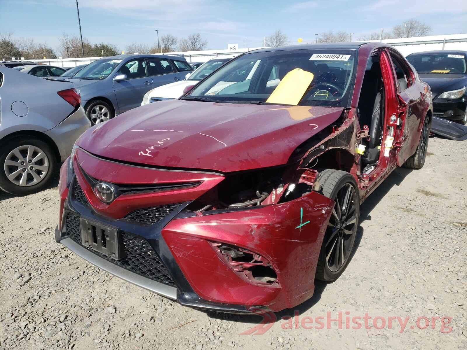 4T1B61HK8JU530466 2018 TOYOTA CAMRY