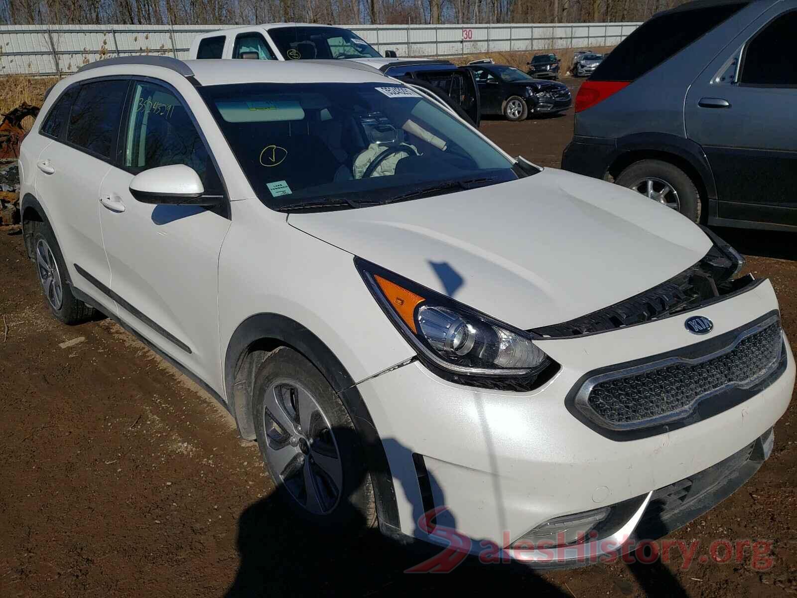 KNDCB3LCXK5339157 2019 KIA NIRO