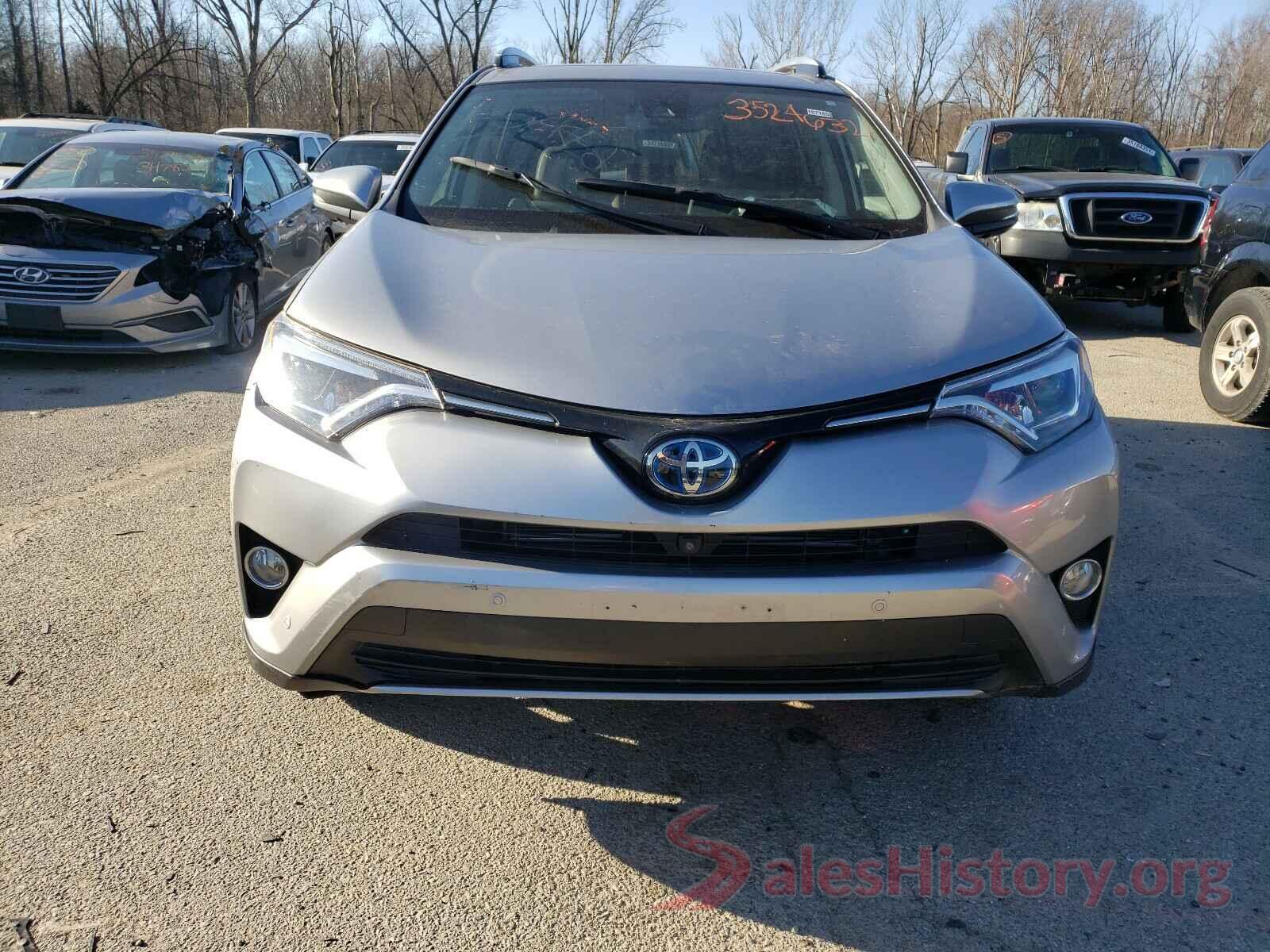 JTMDJREV7HD110684 2017 TOYOTA RAV4