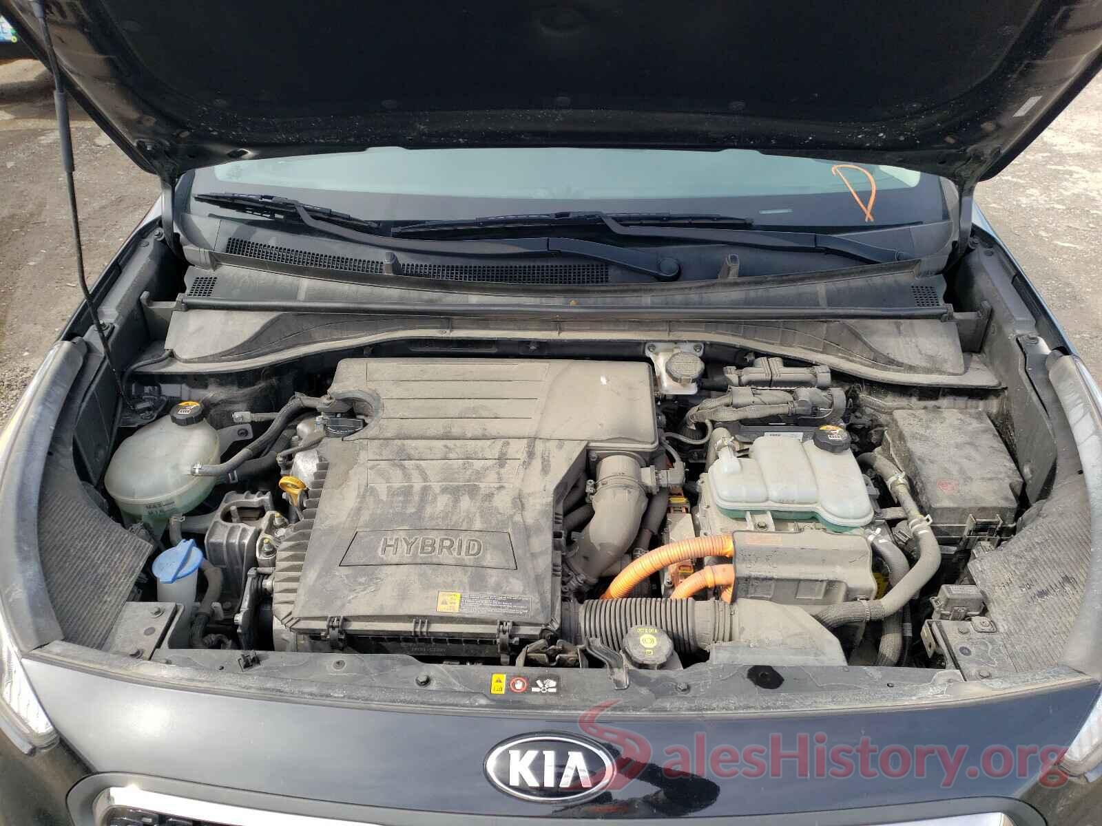 KNDCC3LC0H5089532 2017 KIA NIRO