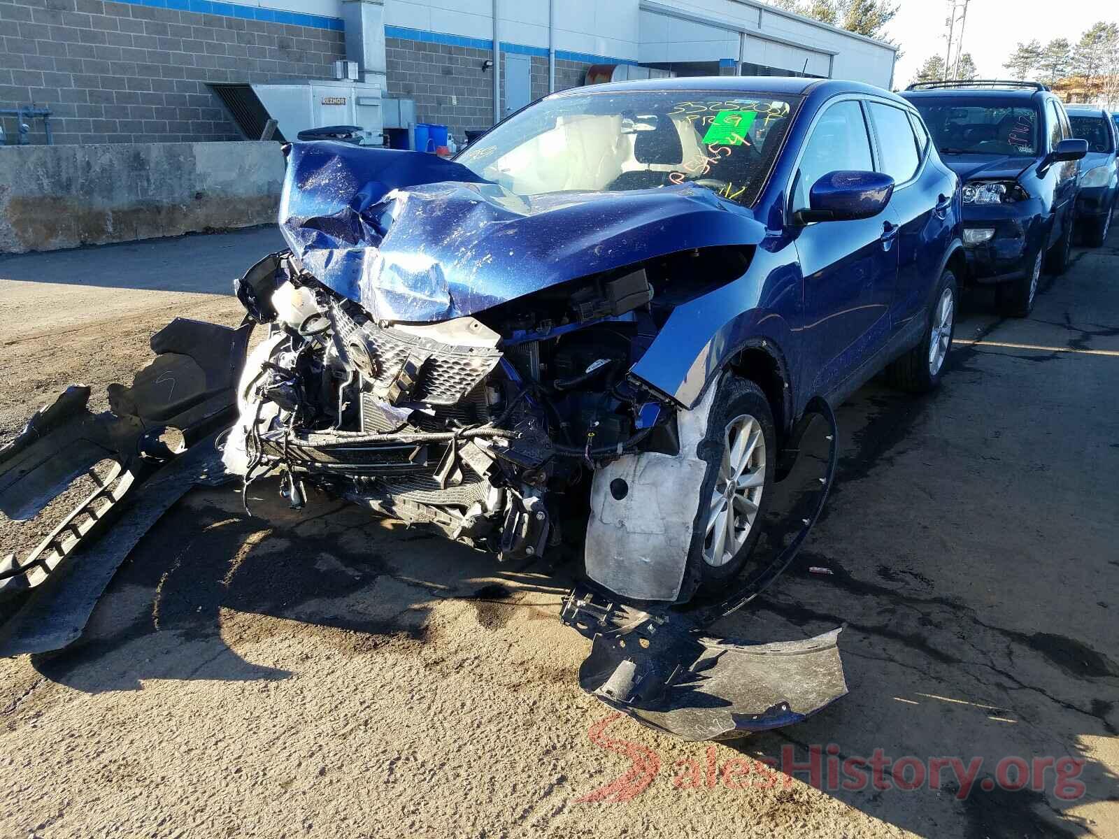 JN1BJ1CR0JW200190 2018 NISSAN ROGUE