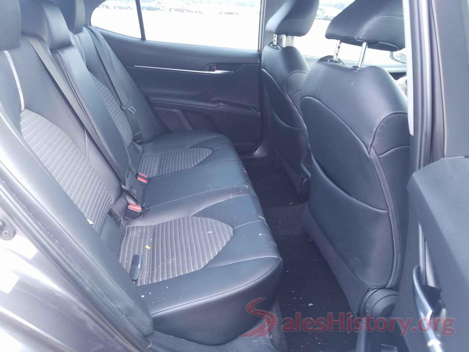 4T1B11HK0JU044796 2018 TOYOTA CAMRY