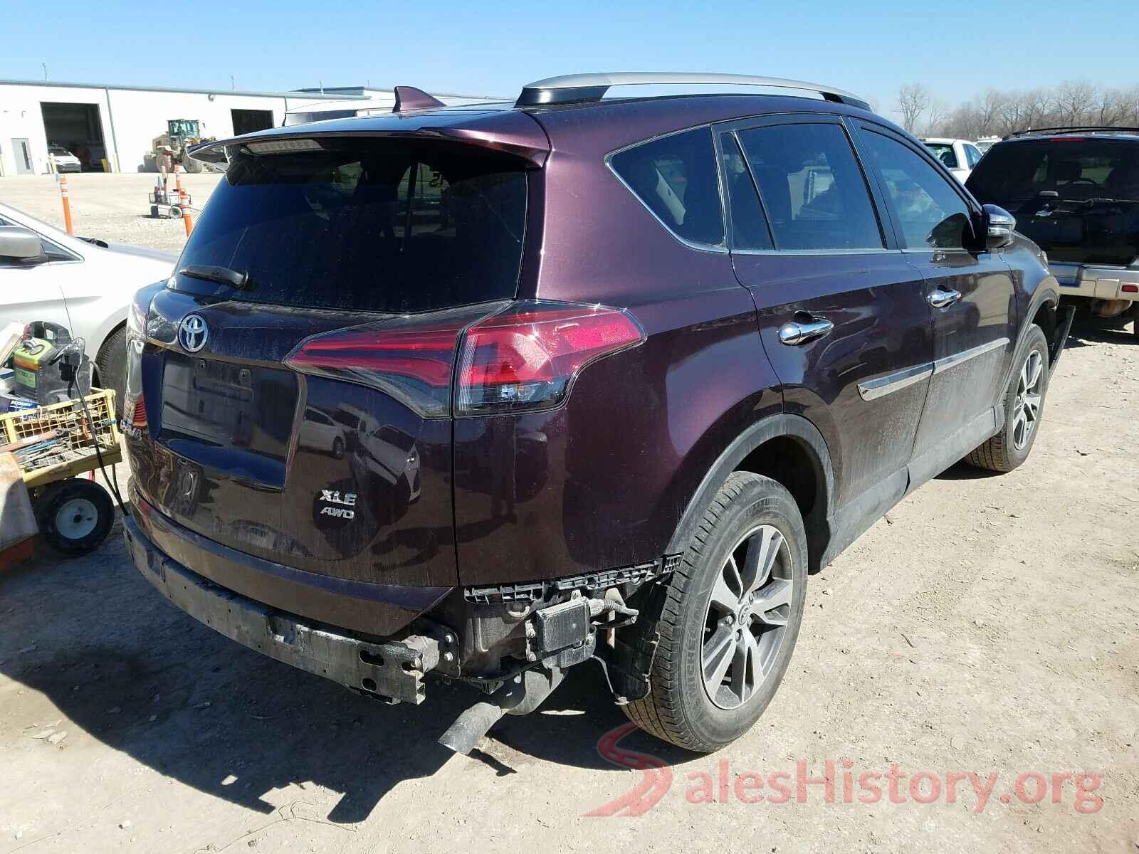 2T3RFREV4JW718565 2018 TOYOTA RAV4