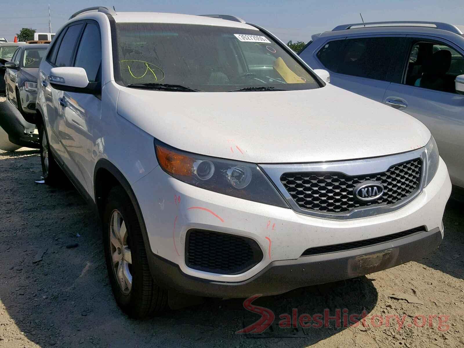 5XYKT4A29DG338438 2013 KIA SORENTO LX