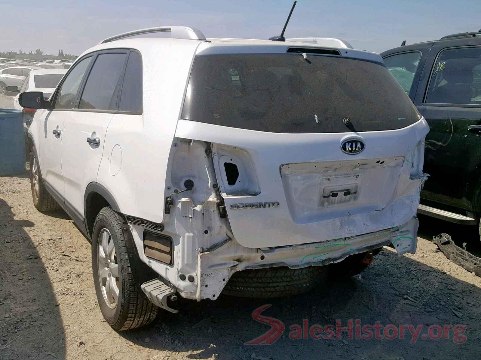 5XYKT4A29DG338438 2013 KIA SORENTO LX