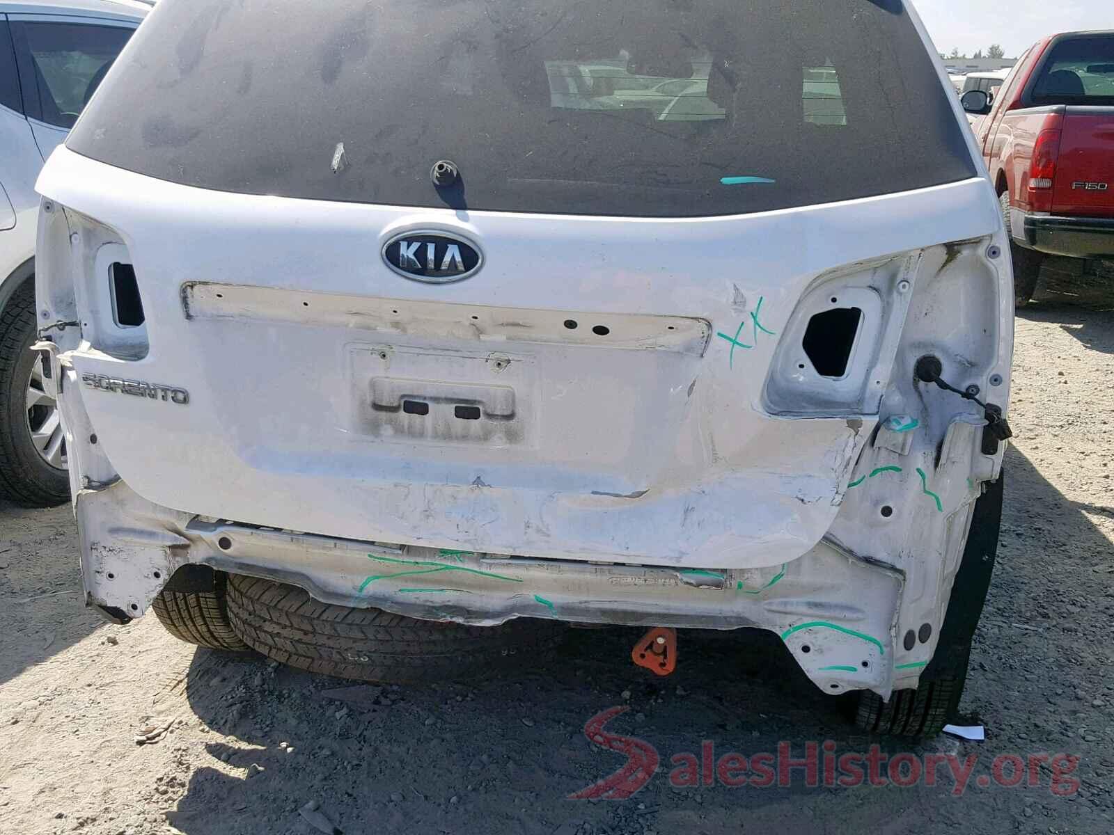 5XYKT4A29DG338438 2013 KIA SORENTO LX