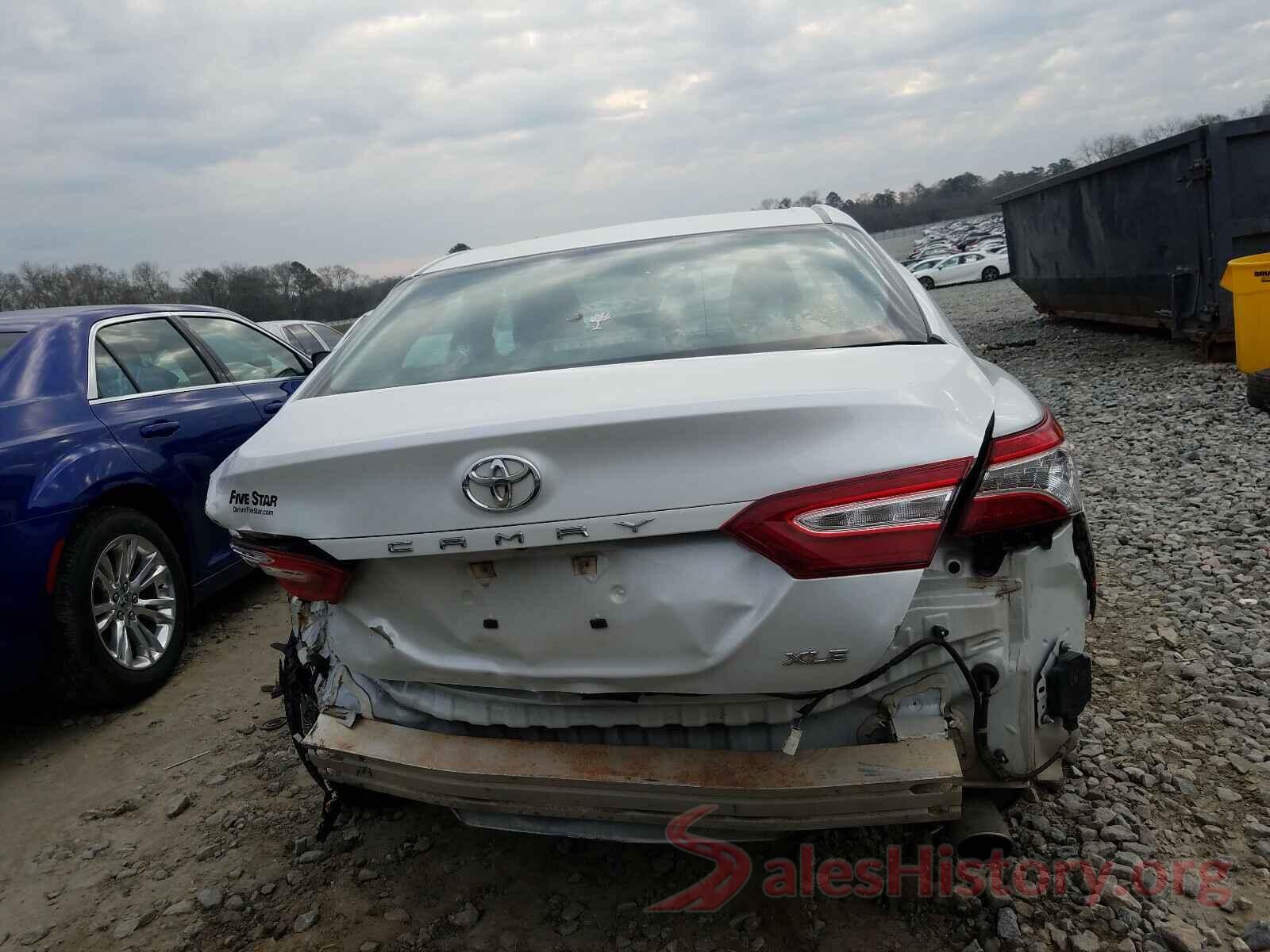 4T1B11HK1JU059856 2018 TOYOTA CAMRY