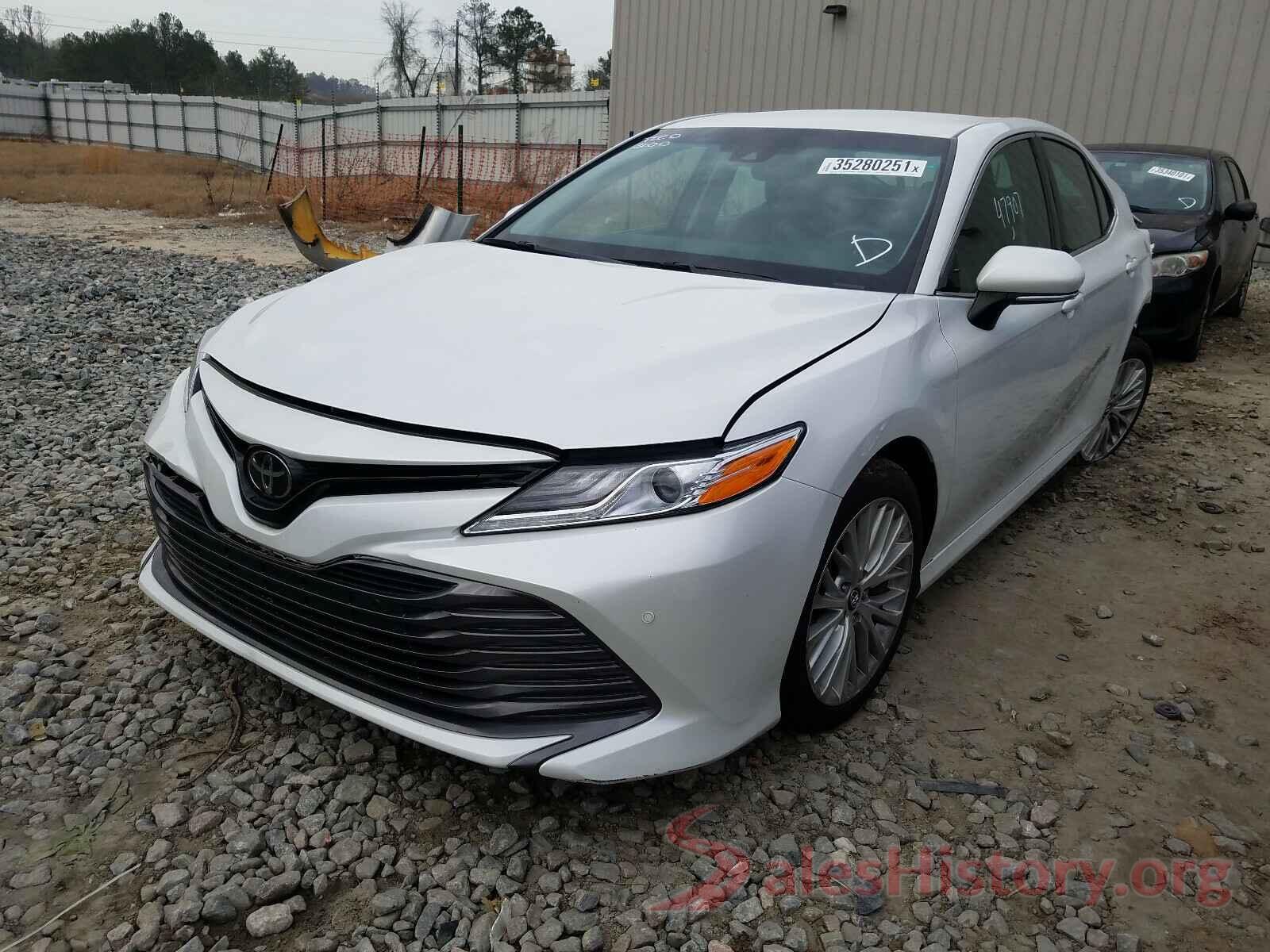 4T1B11HK1JU059856 2018 TOYOTA CAMRY