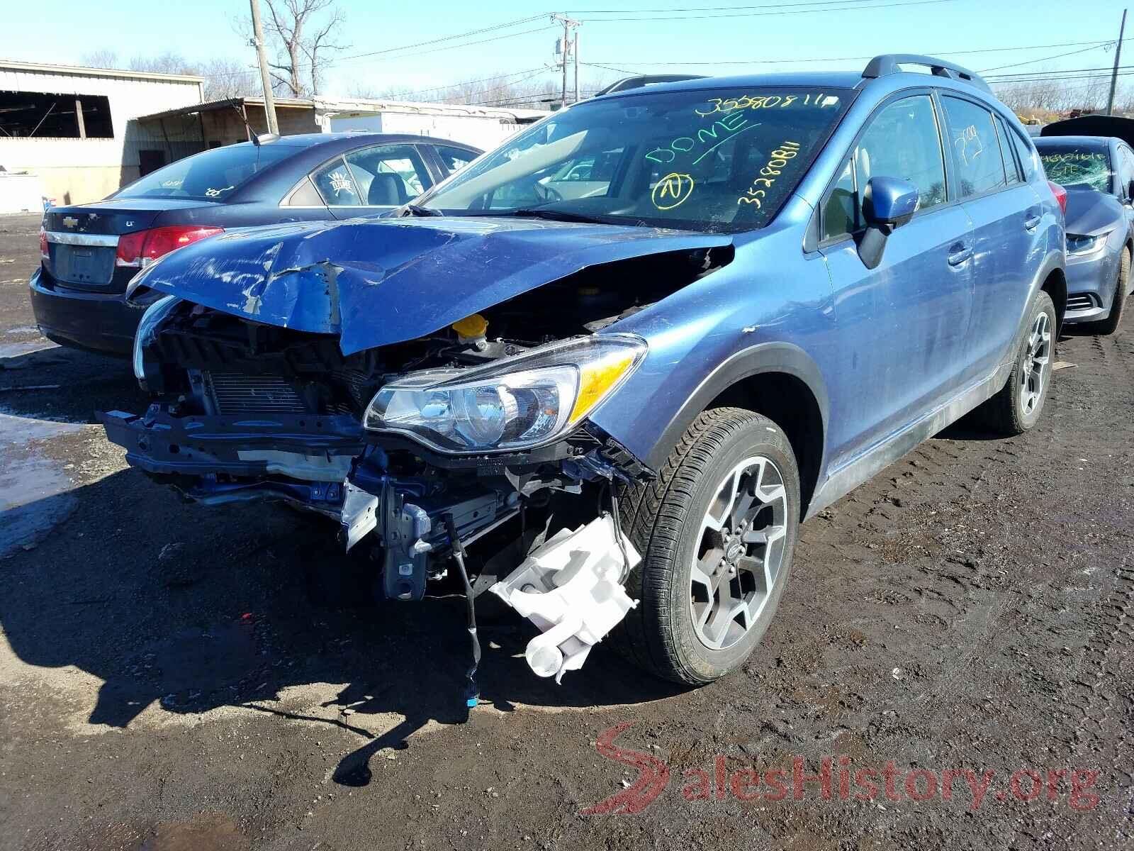 JF2GPANC3H8245831 2017 SUBARU CROSSTREK